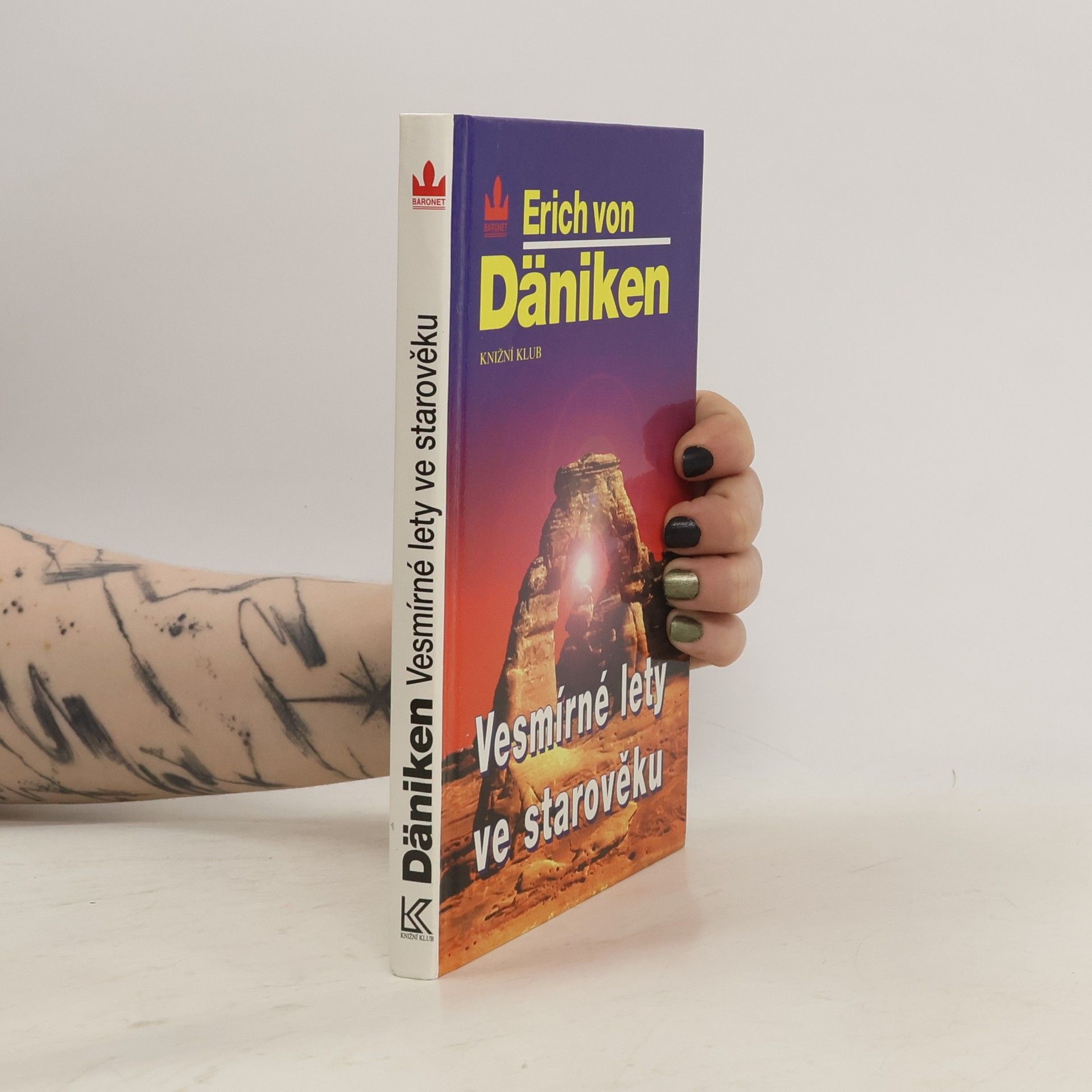 Erich von Däniken Vesmírné lety ve starověku