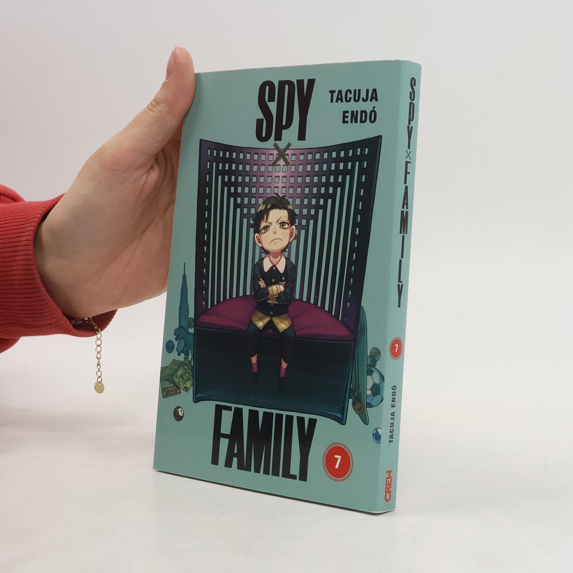 Tacuja Endó Spy x family: 7