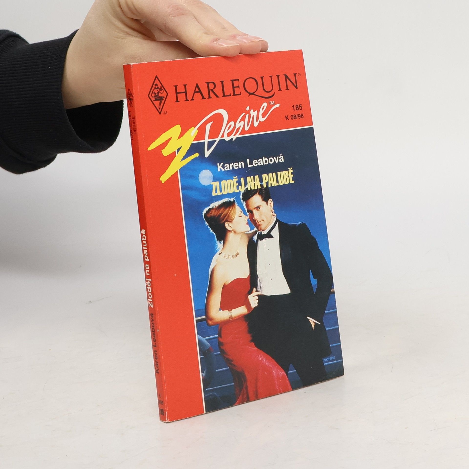 Karen Leabo Zloděj na palubě