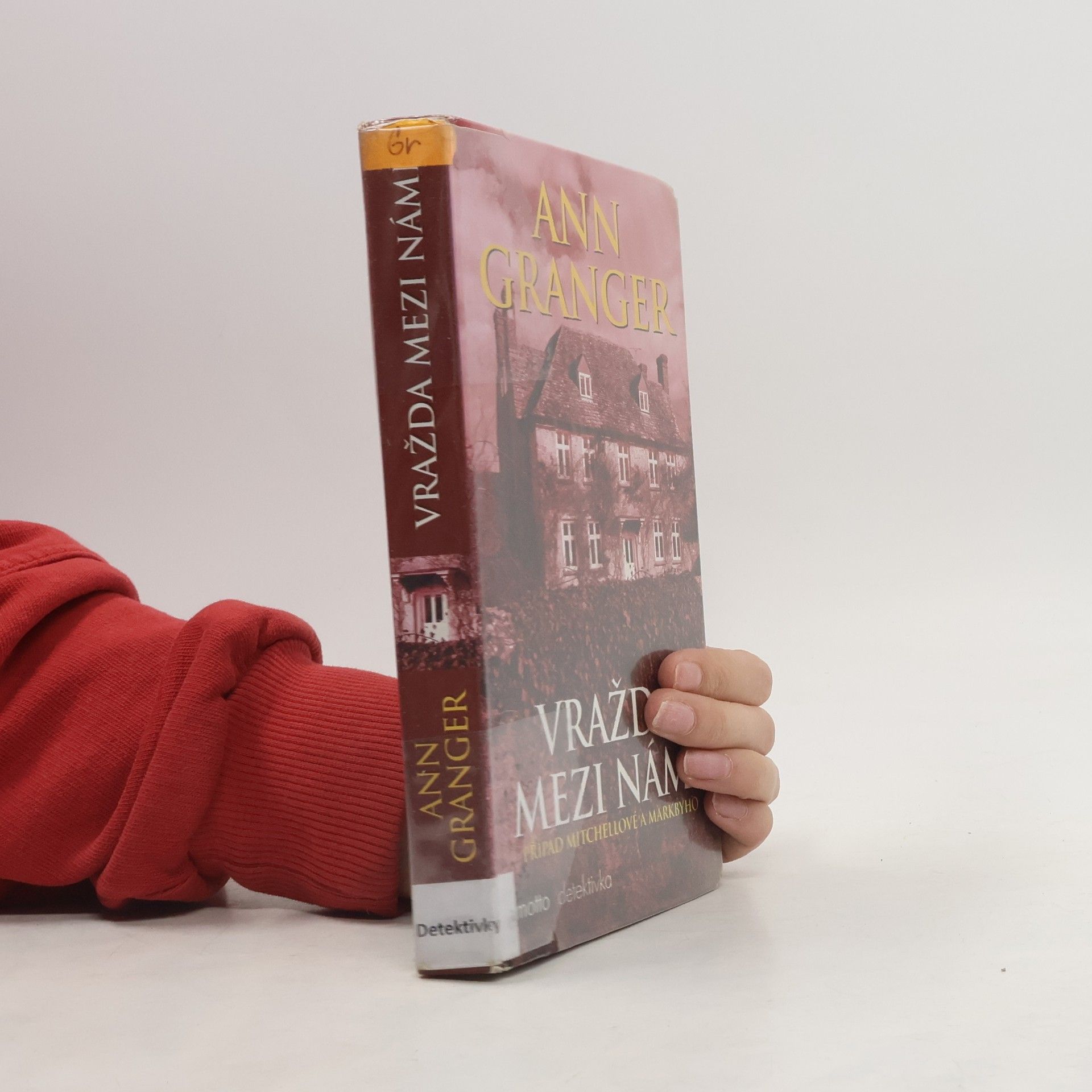 Ann Granger Vražda mezi námi