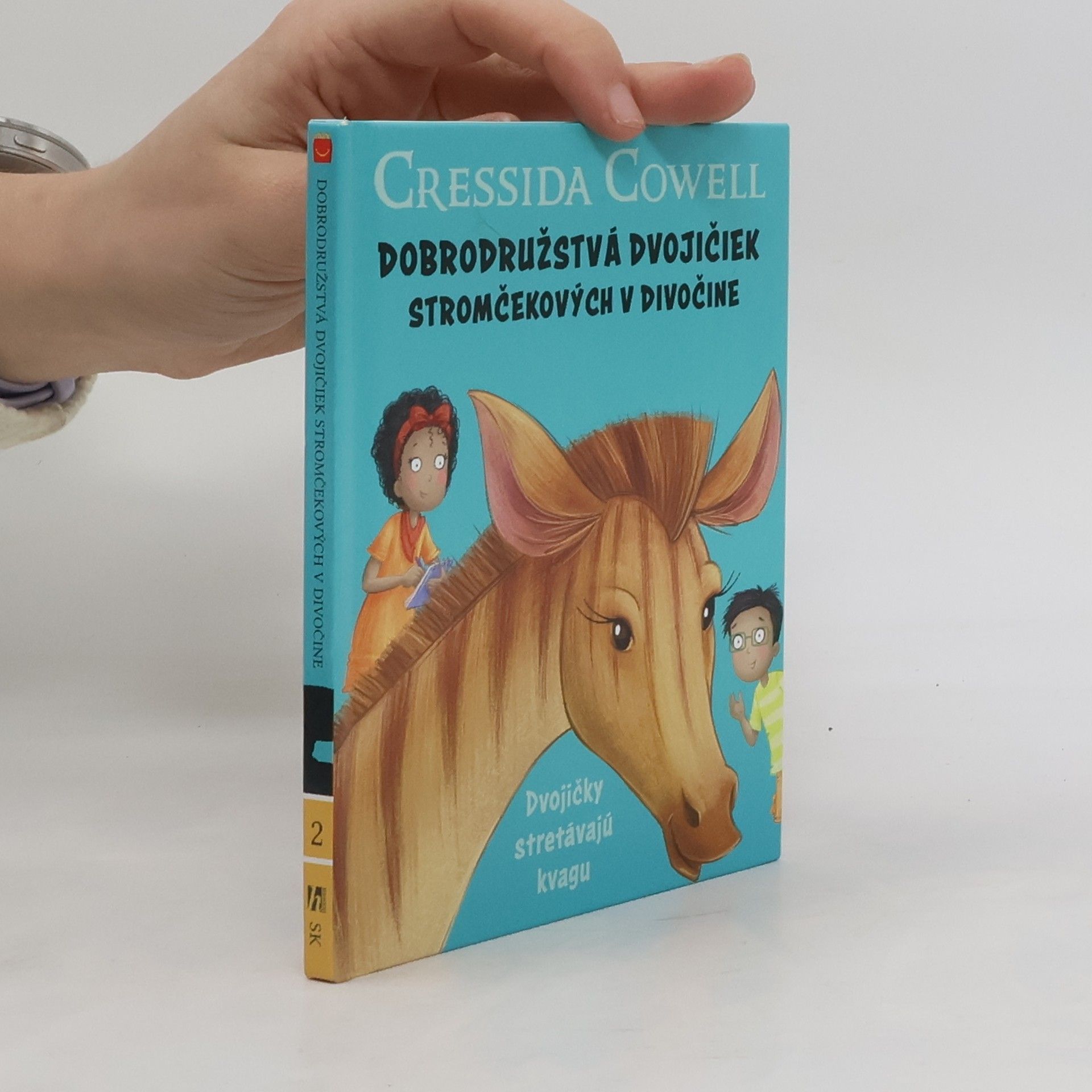 Cressida Cowell Stromovic dvojčata a jejich dobrodružství v divočině. Dvojčata potkávají zebru kvaga