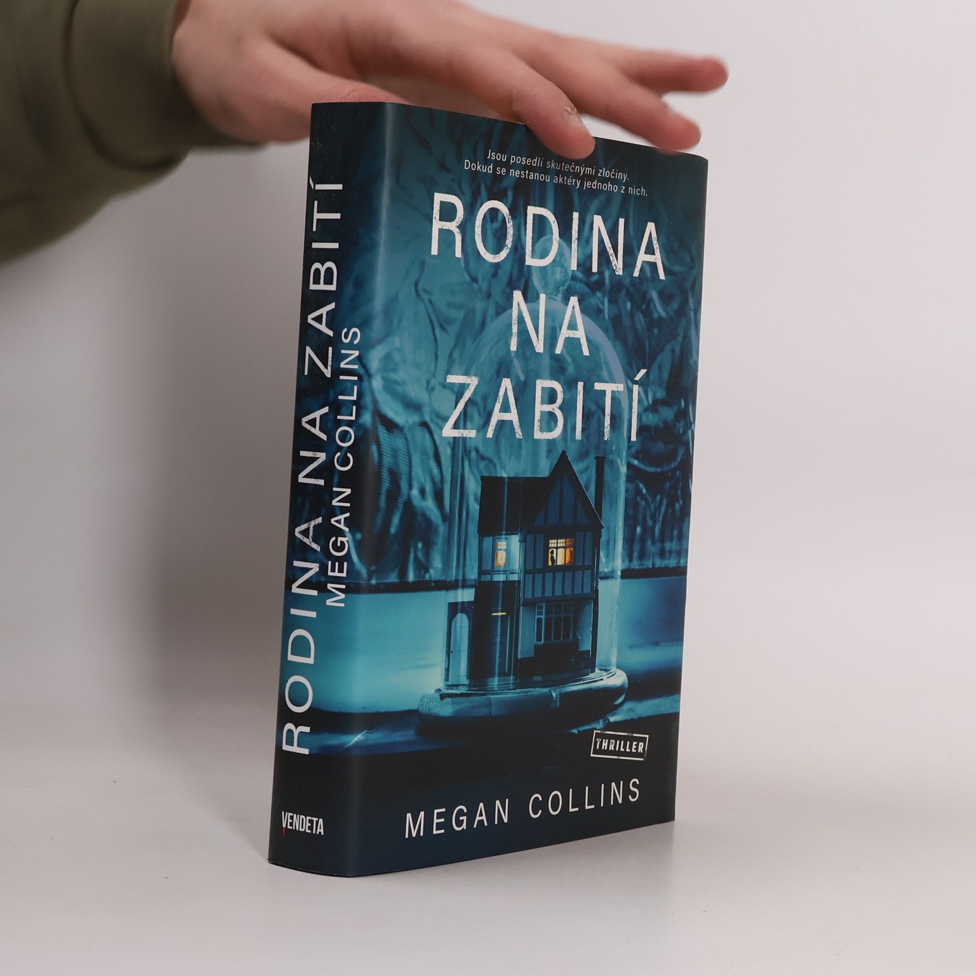 Megan Collins Rodina na zabití
