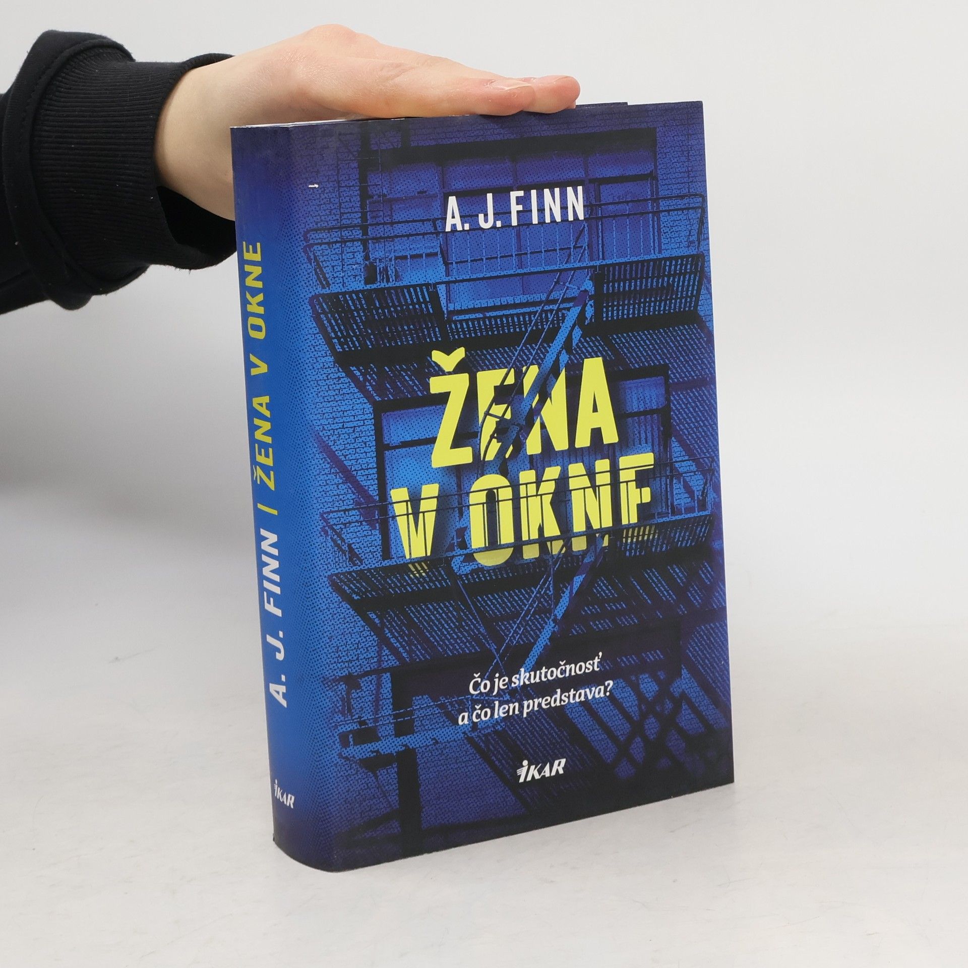 A. J. Finn Žena v okne