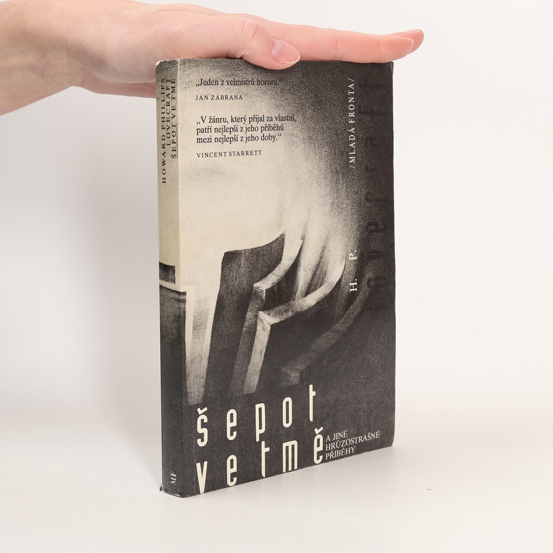 Howard Phillips Lovecraft Šepot ve tmě a jiné hrůzostrašné příběhy