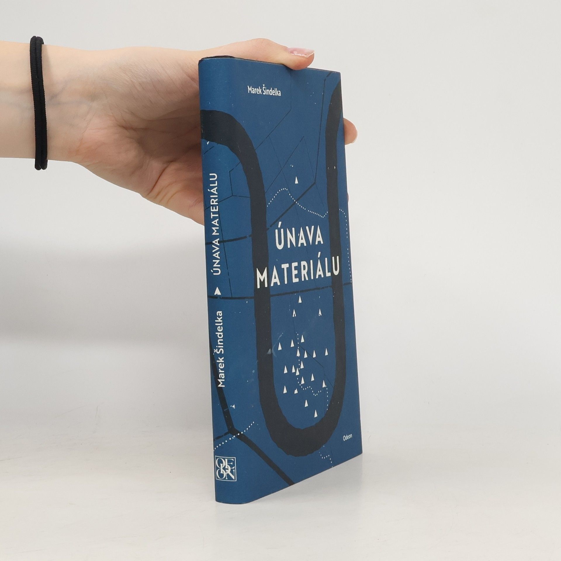Marek Šindelka Únava materiálu