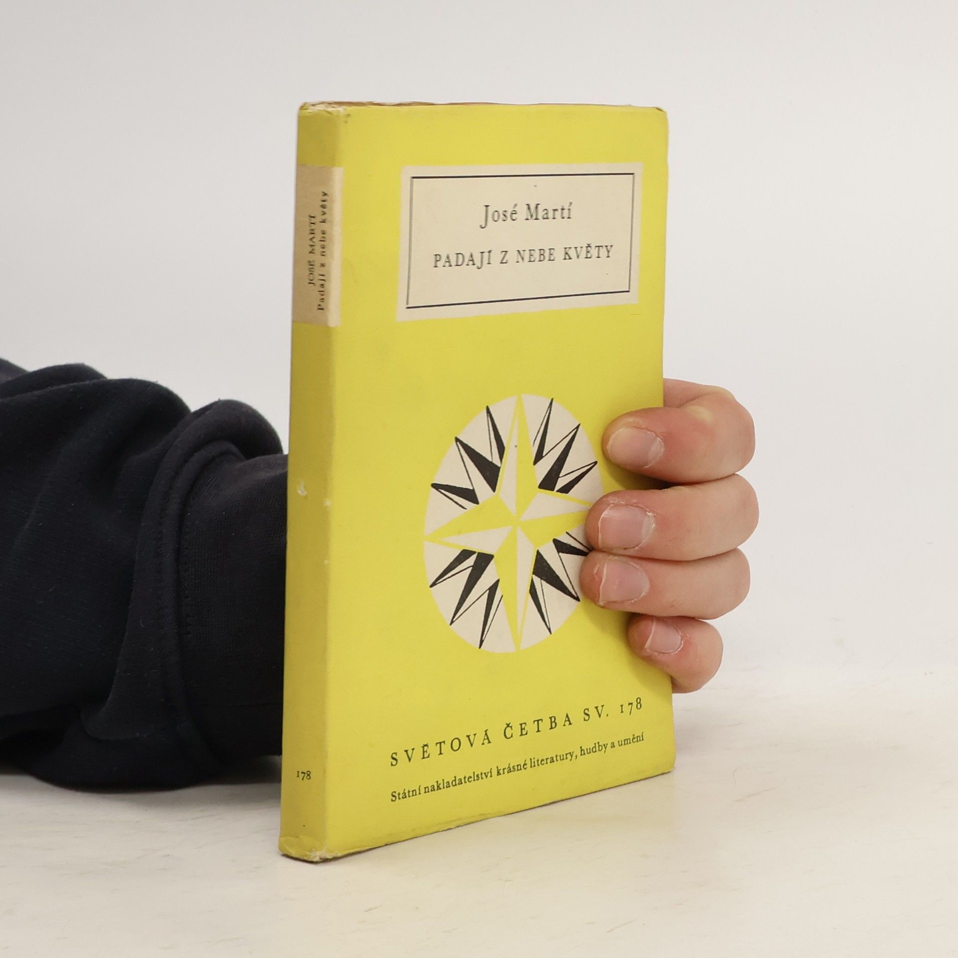 José Martí Padají z nebe květy