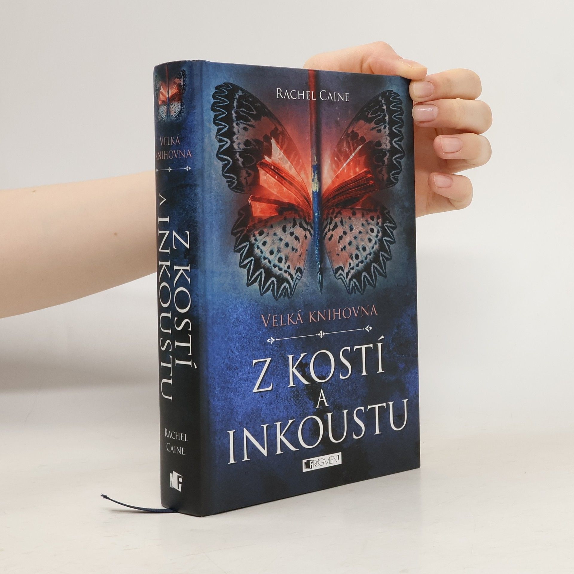 Rachel Caine Velká knihovna. Z kostí a inkoustu