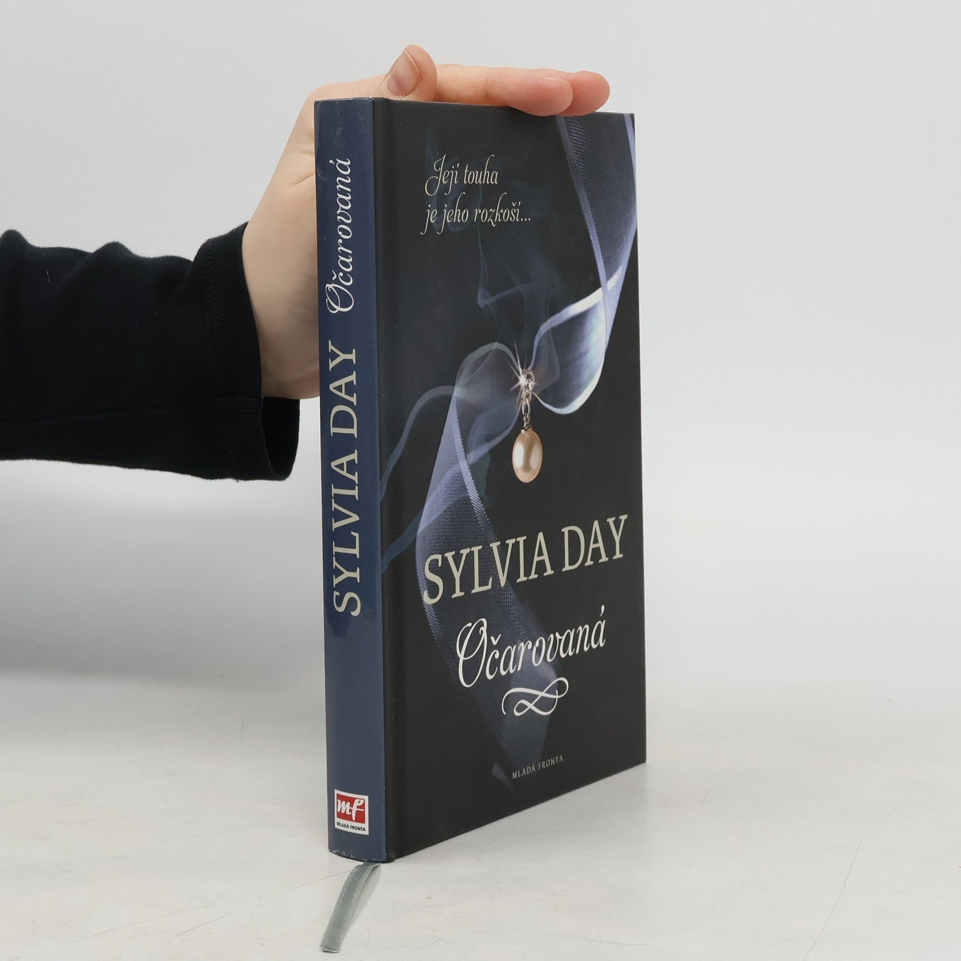 Sylvia Day Očarovaná