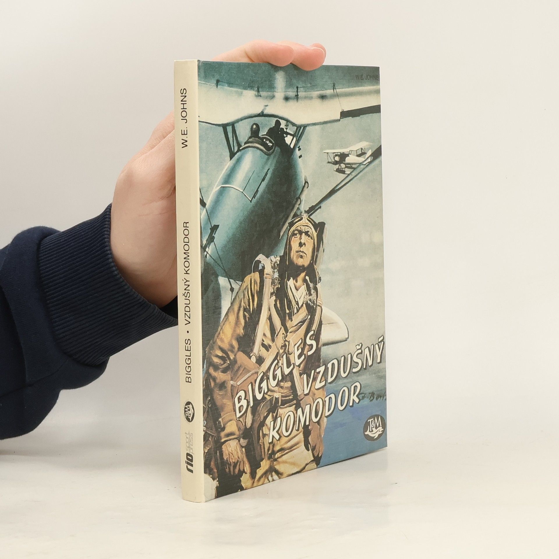 William Earl Johns Biggles, vzdušný komodor