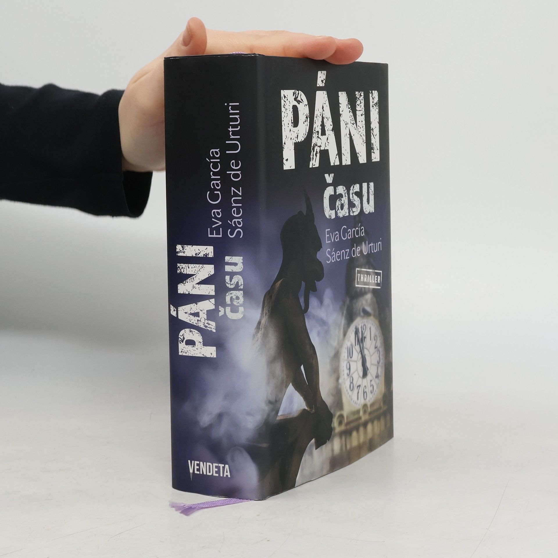 Eva García Sáenz Páni času