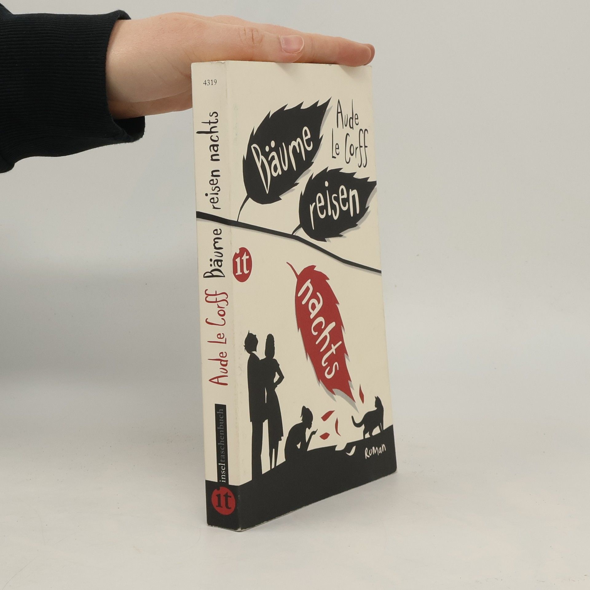 Aude Le Corff Bäume reisen nachts