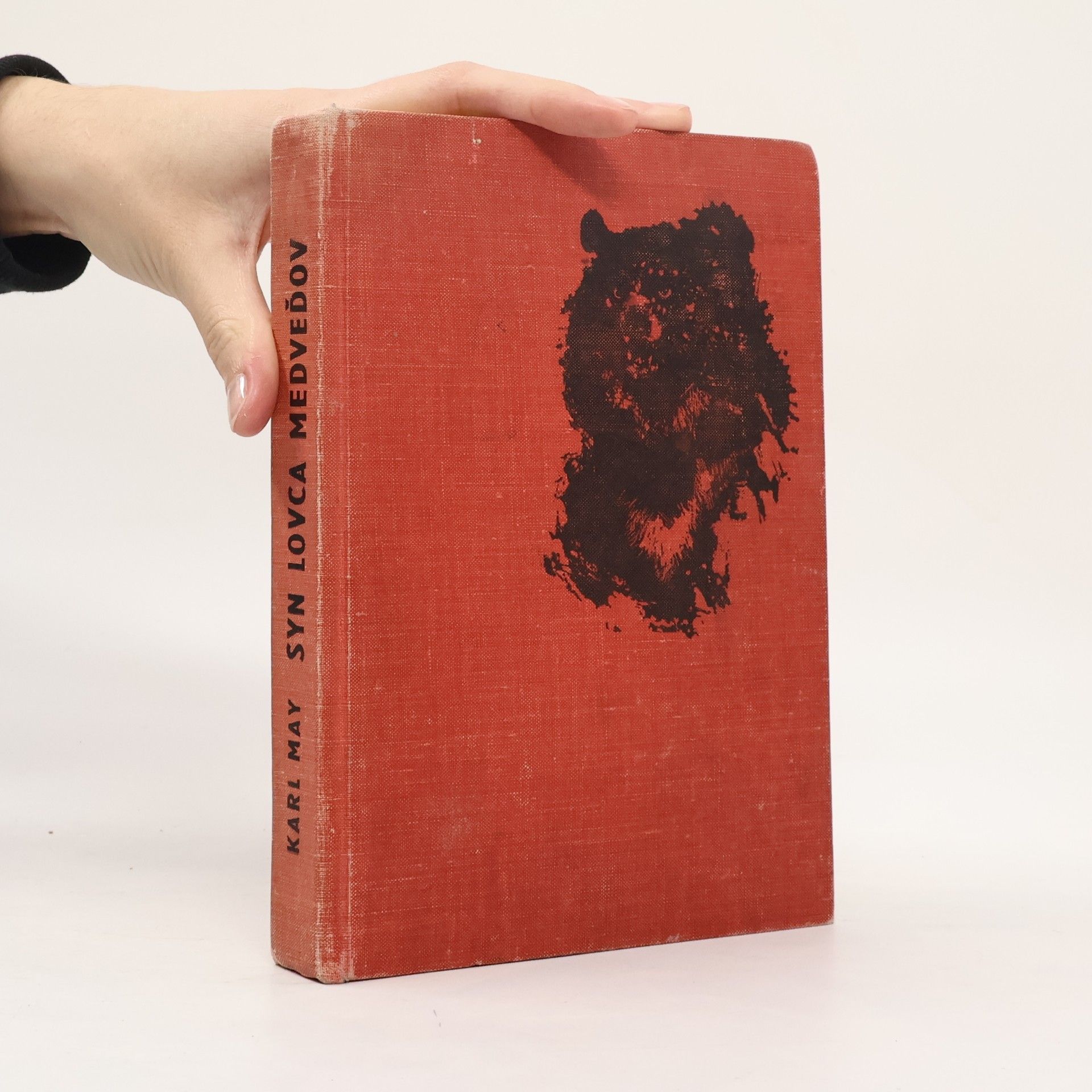 Karl May Syn lovca medveďov