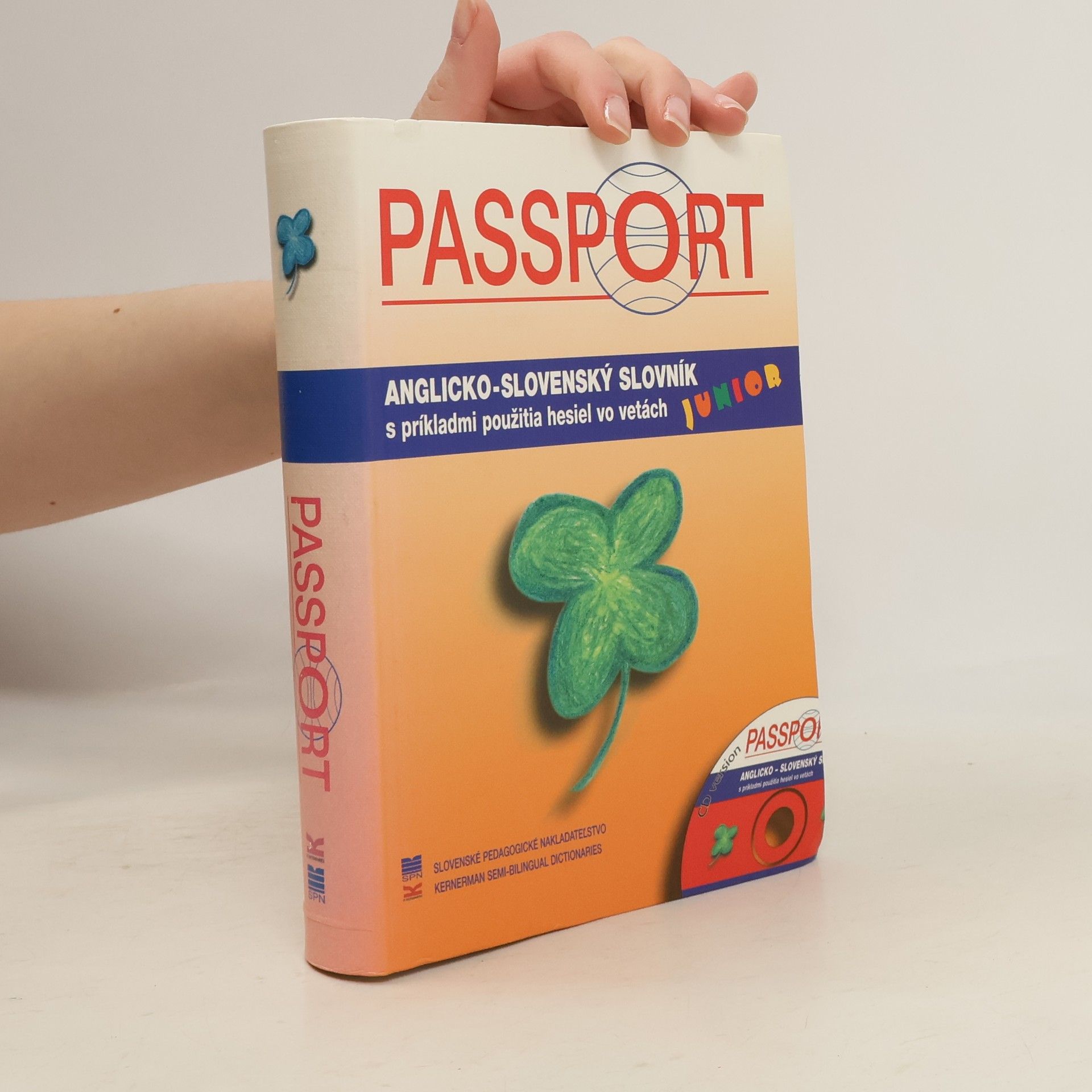 kolektiv Passport - anglicko-slovenský slovník : s príkladmi použitia hesiel vo vetách = Passport - English-Slovak learner's dictionary Passport - English-Slovak learner's dictionary