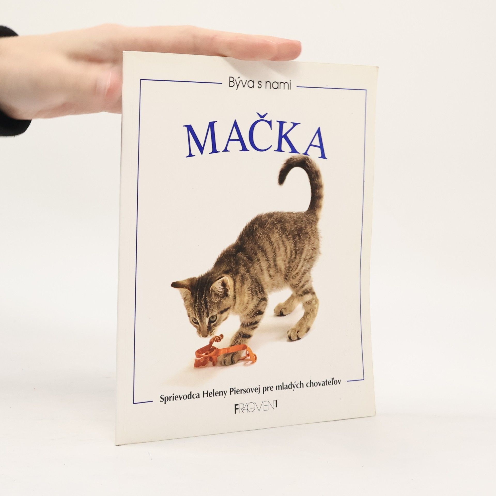 Helen Piers Býva s nami mačka