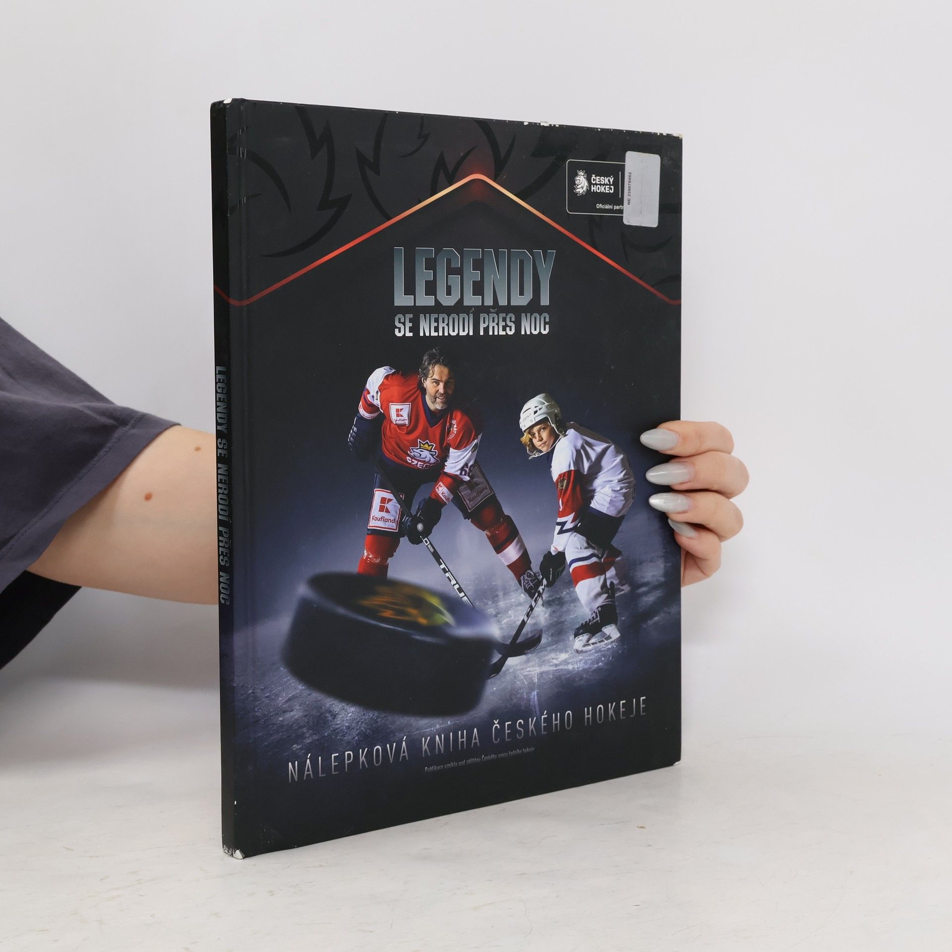 Tomáš Kohy Kučera Legendy se nerodí přes noc - Nálepková kniha českého hokeje
