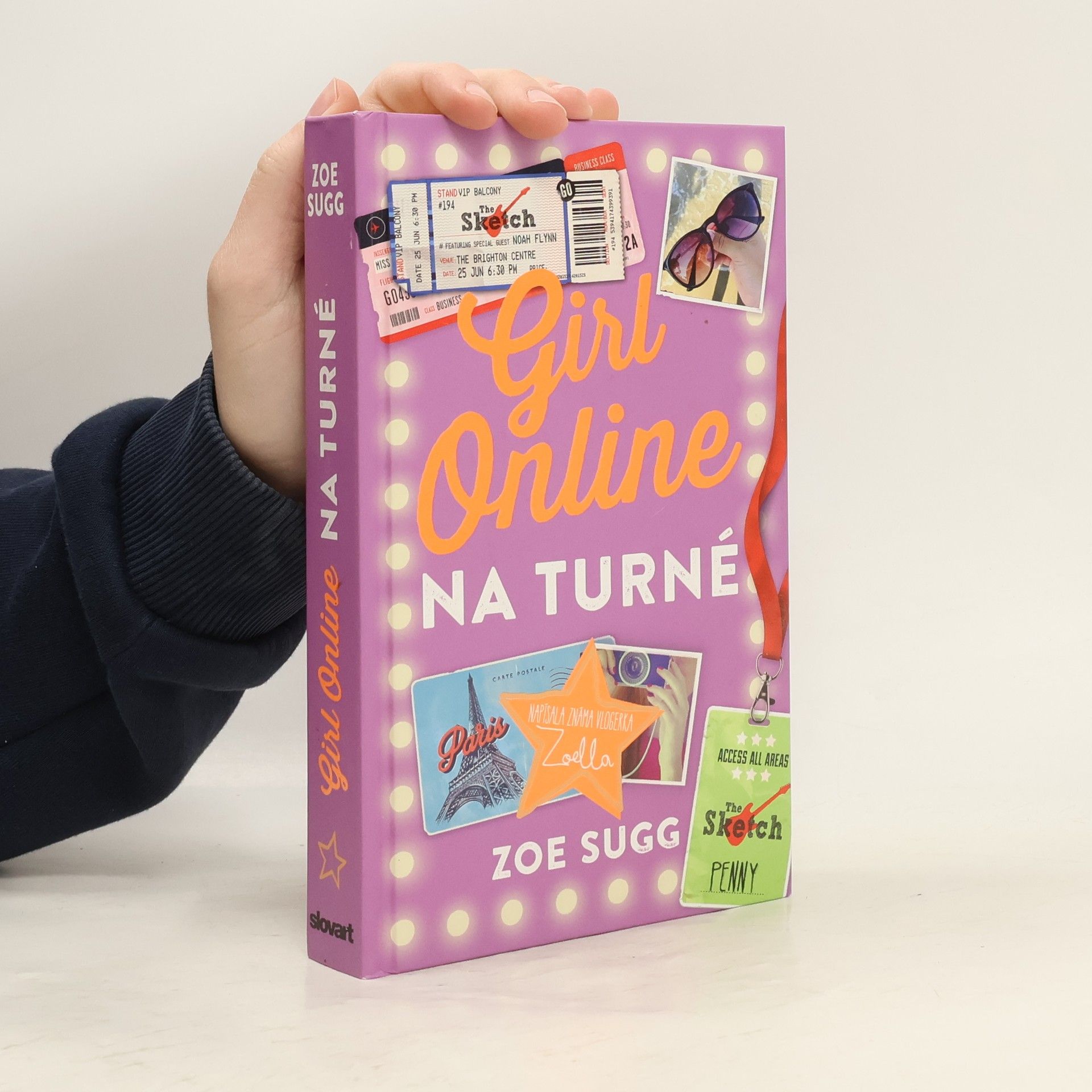 Zoe Sugg Girl Online na turné