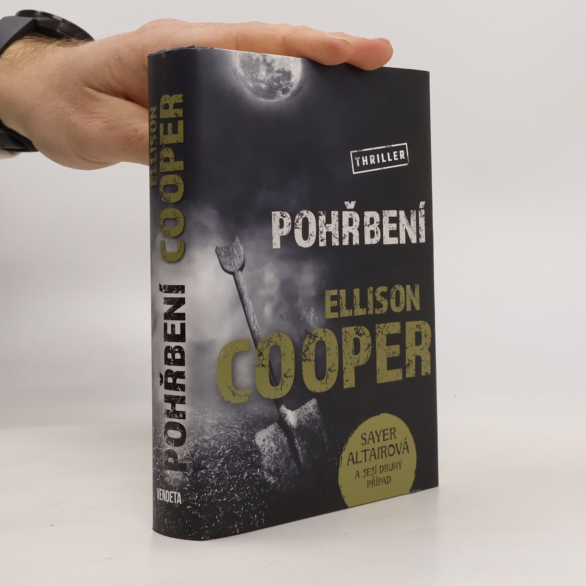 Ellison Cooper Pohřbení