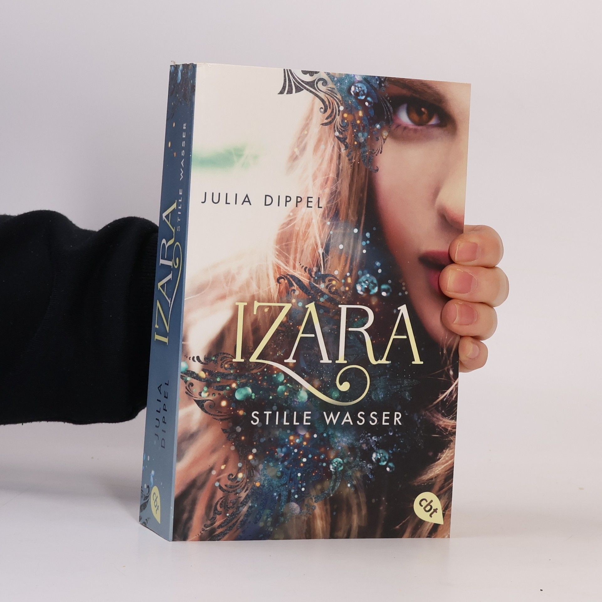 Julia Dippel Izara - stille Wasser