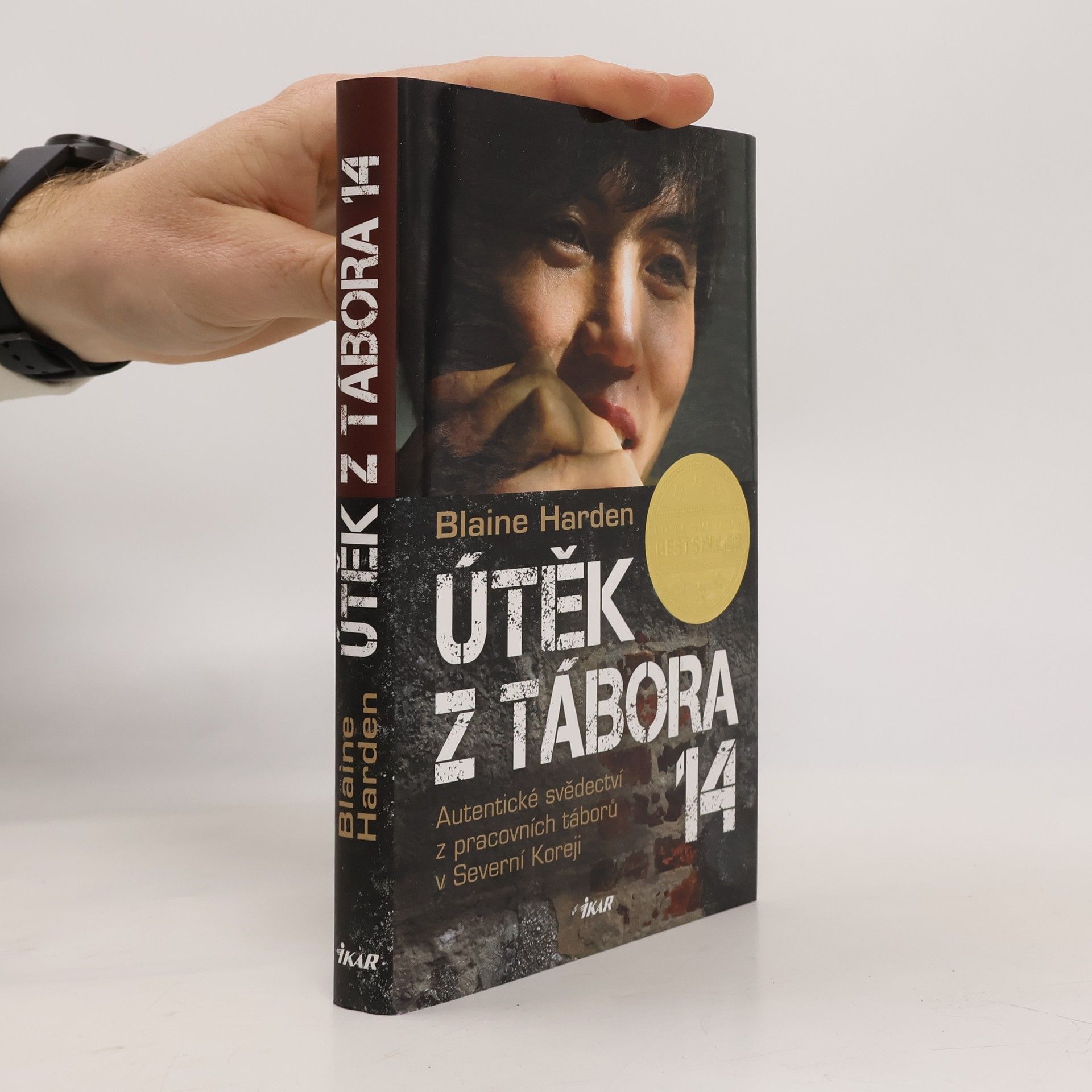 Blaine Harden Útěk z Tábora 14