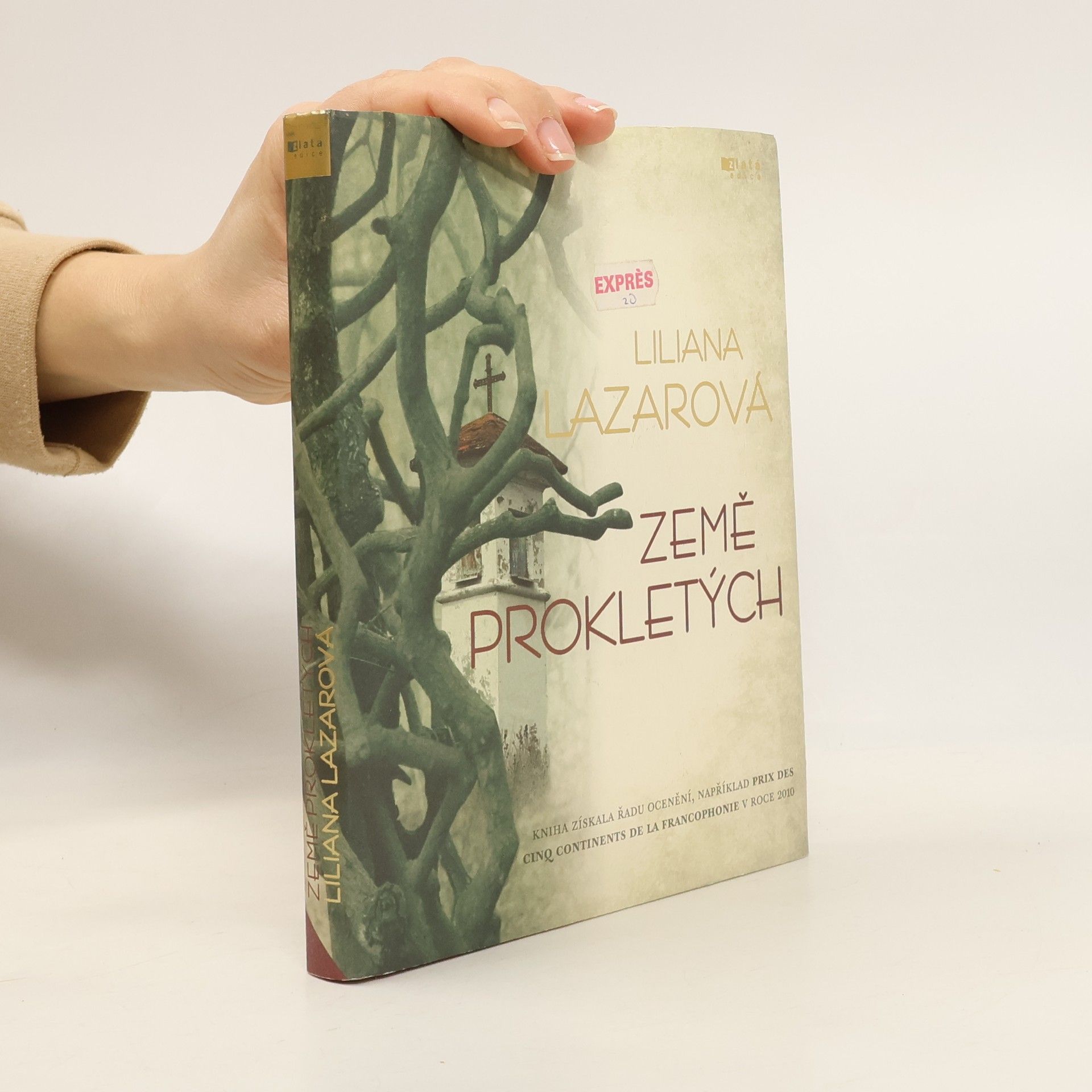 Liliana Lazar Země prokletých