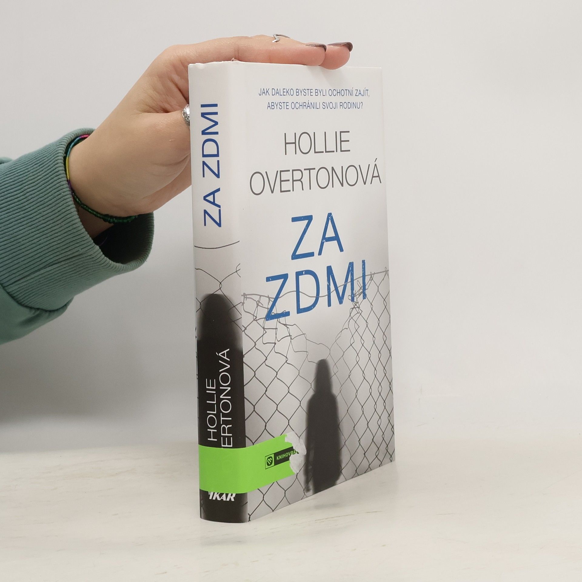 Hollie Overton Za zdmi