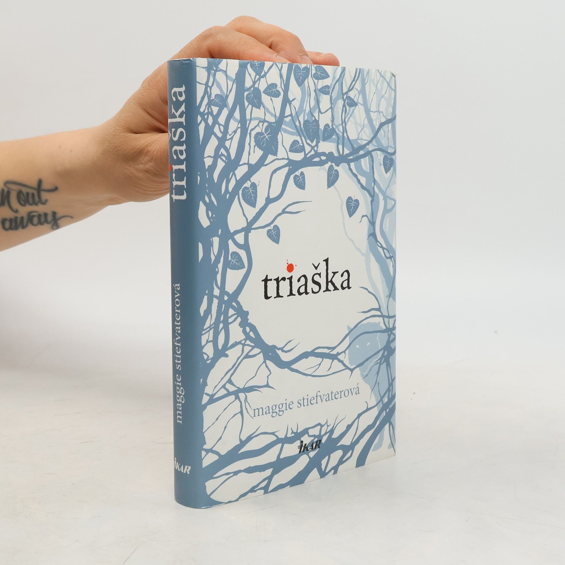 Maggie Stiefvaterová Triaška