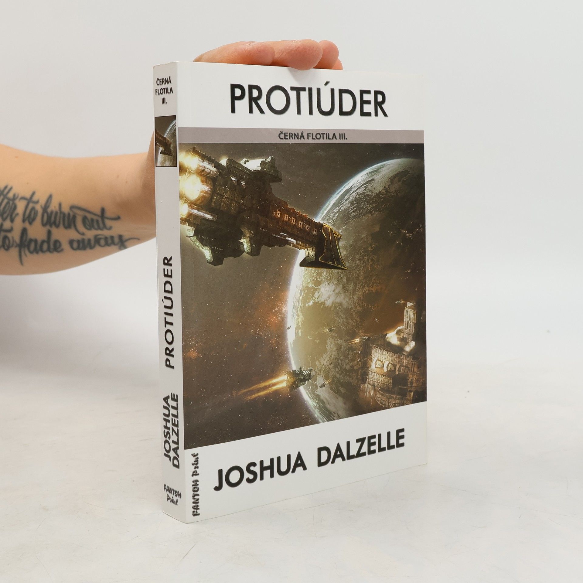 Joshua Dalzelle Protiúder
