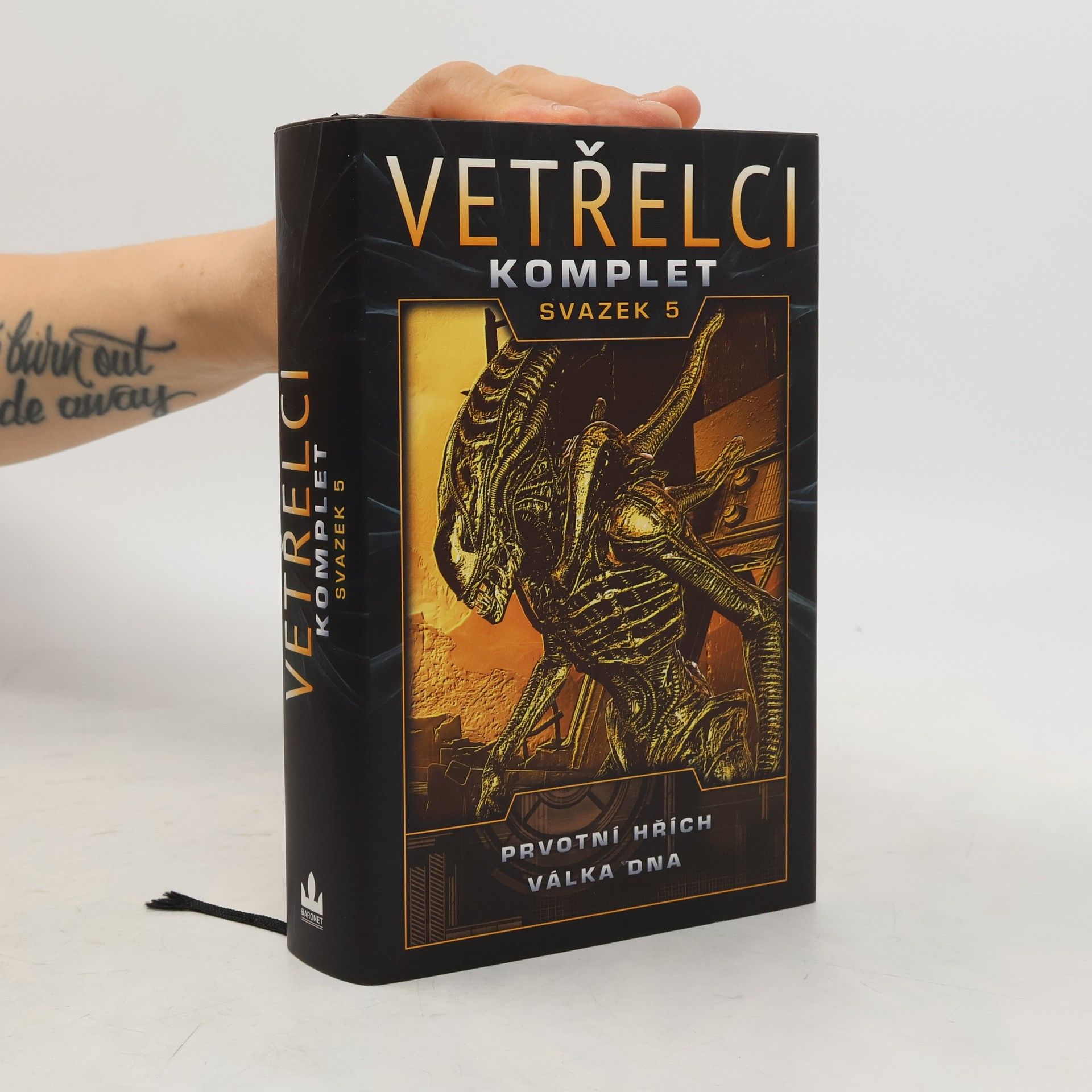 Michael Jan Friedman Vetřelci : komplet. Svazek 5 (Prvotní hřích; Válka DNA)