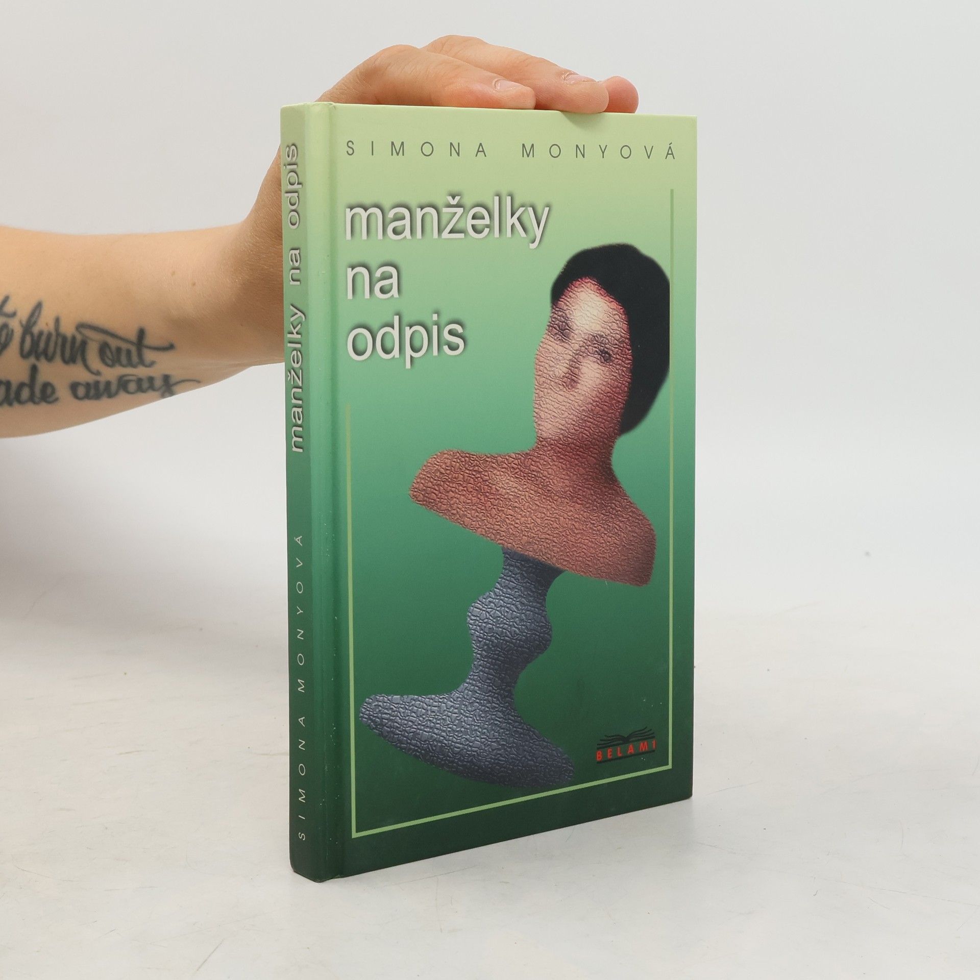 Simona Monyová Manželky na odpis