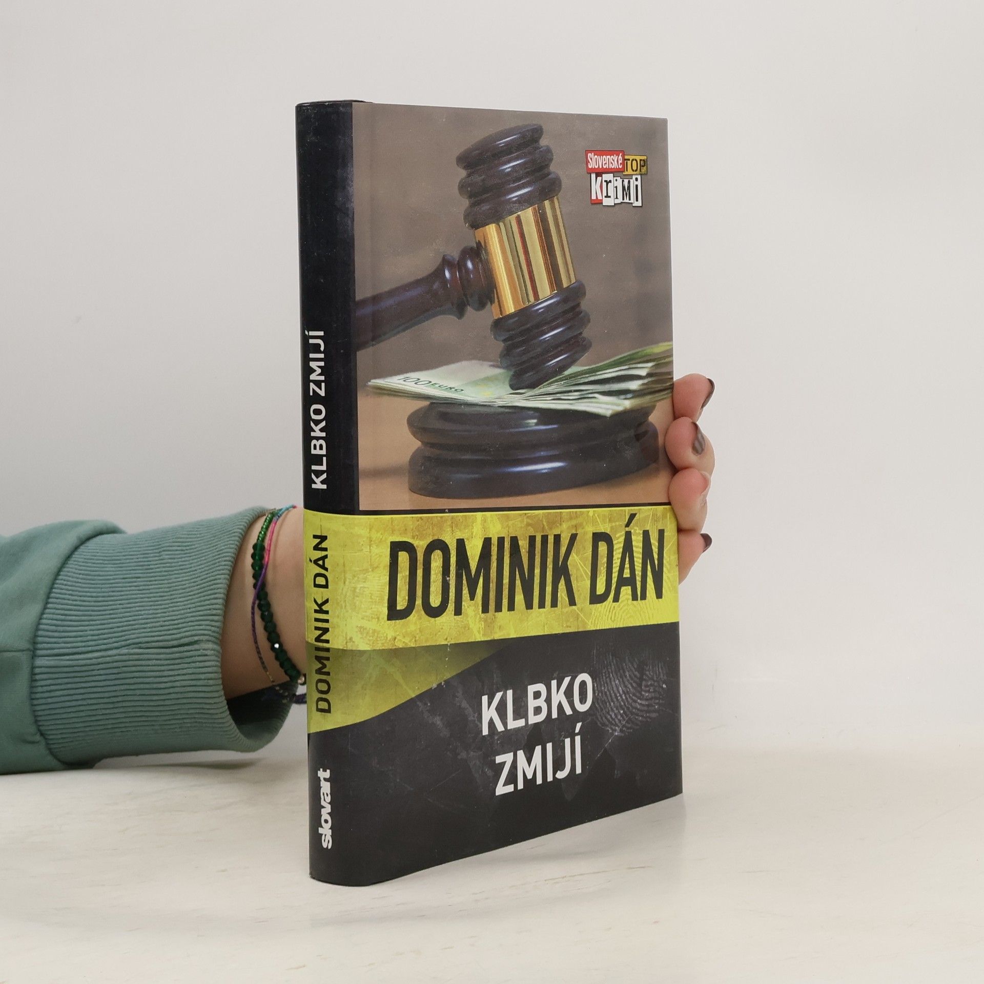 Dominik Dán Klbko zmijí