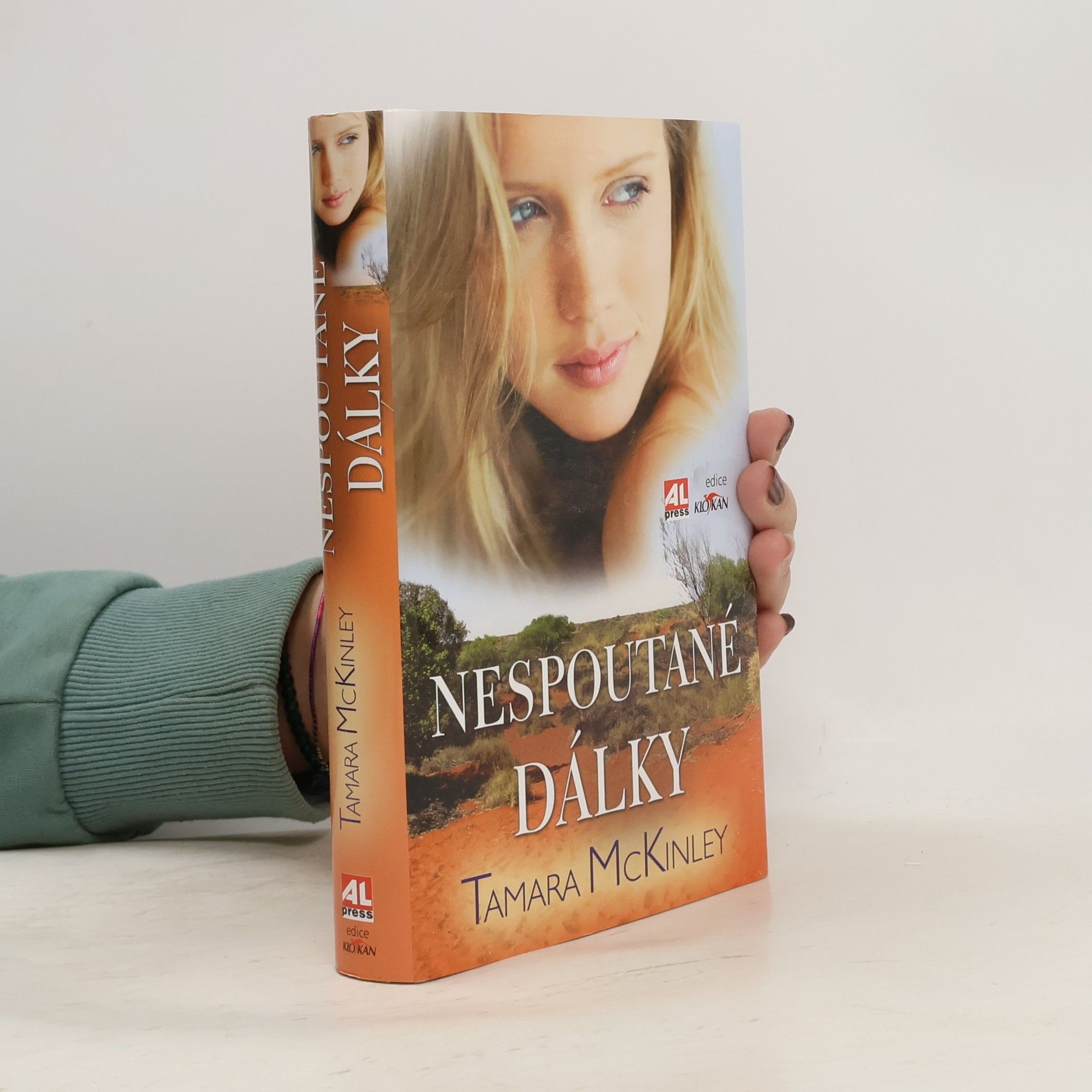 Tamara McKinley Nespoutané dálky