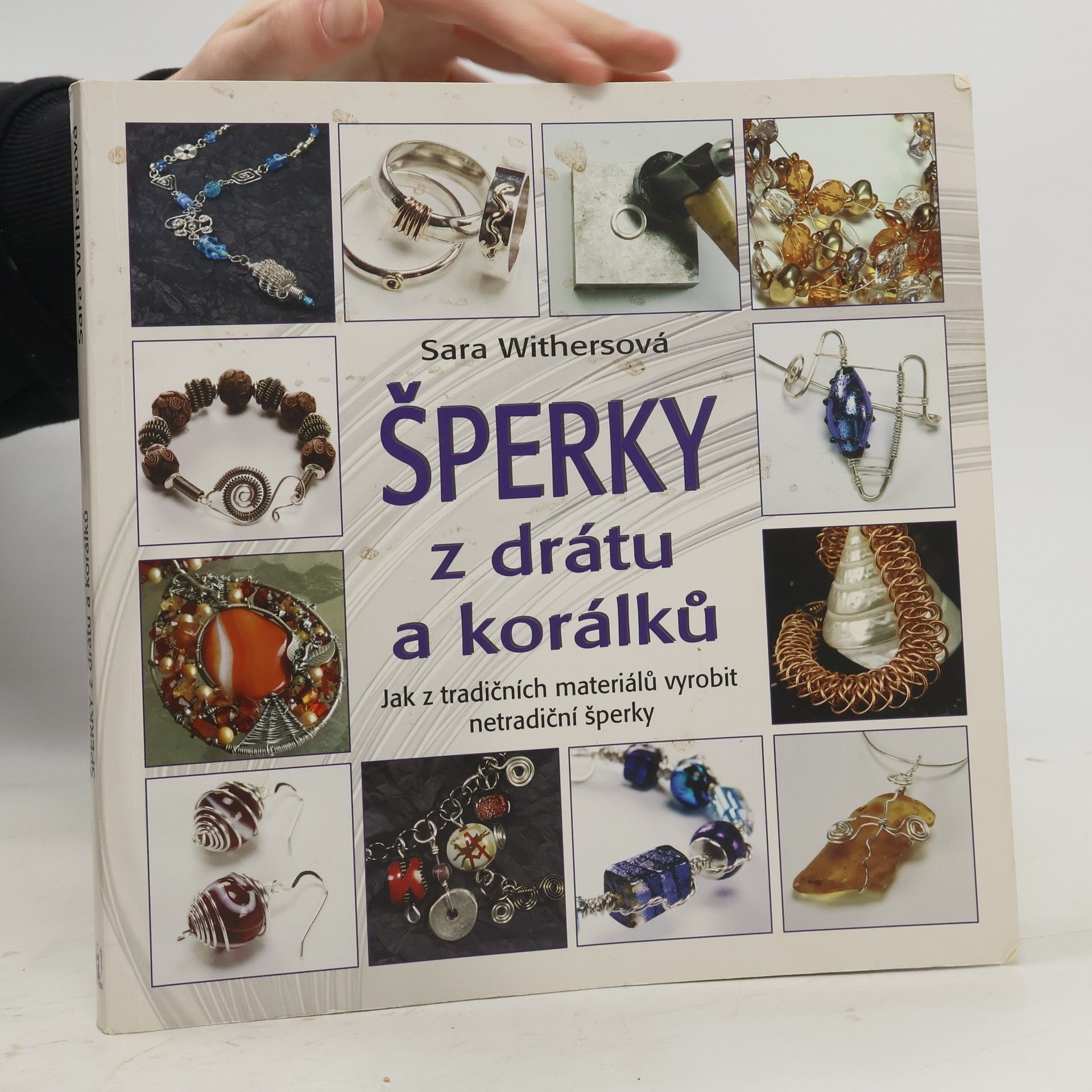 Sara Withers Šperky z drátu a korálků