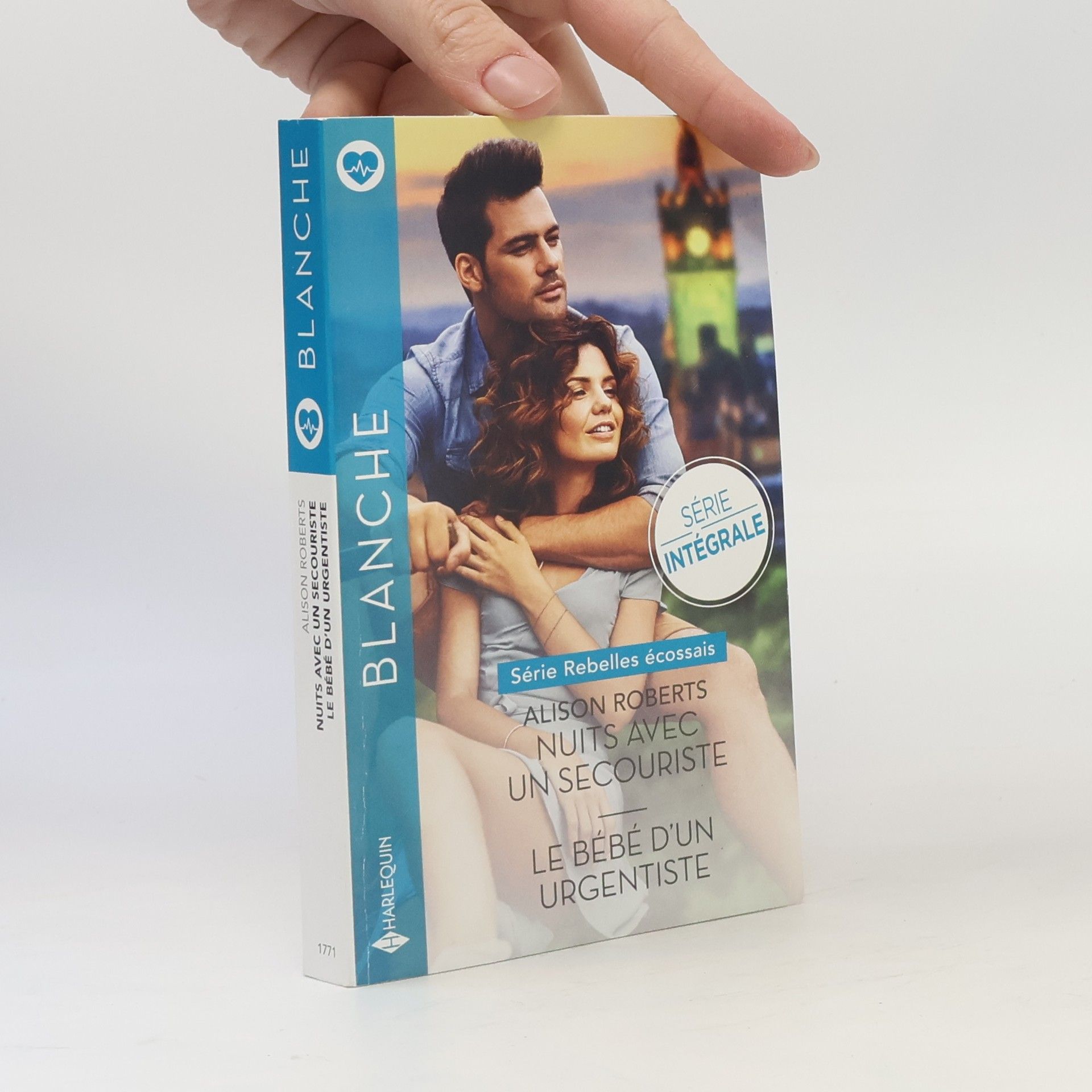 Alison Roberts Nuits avec un secouriste