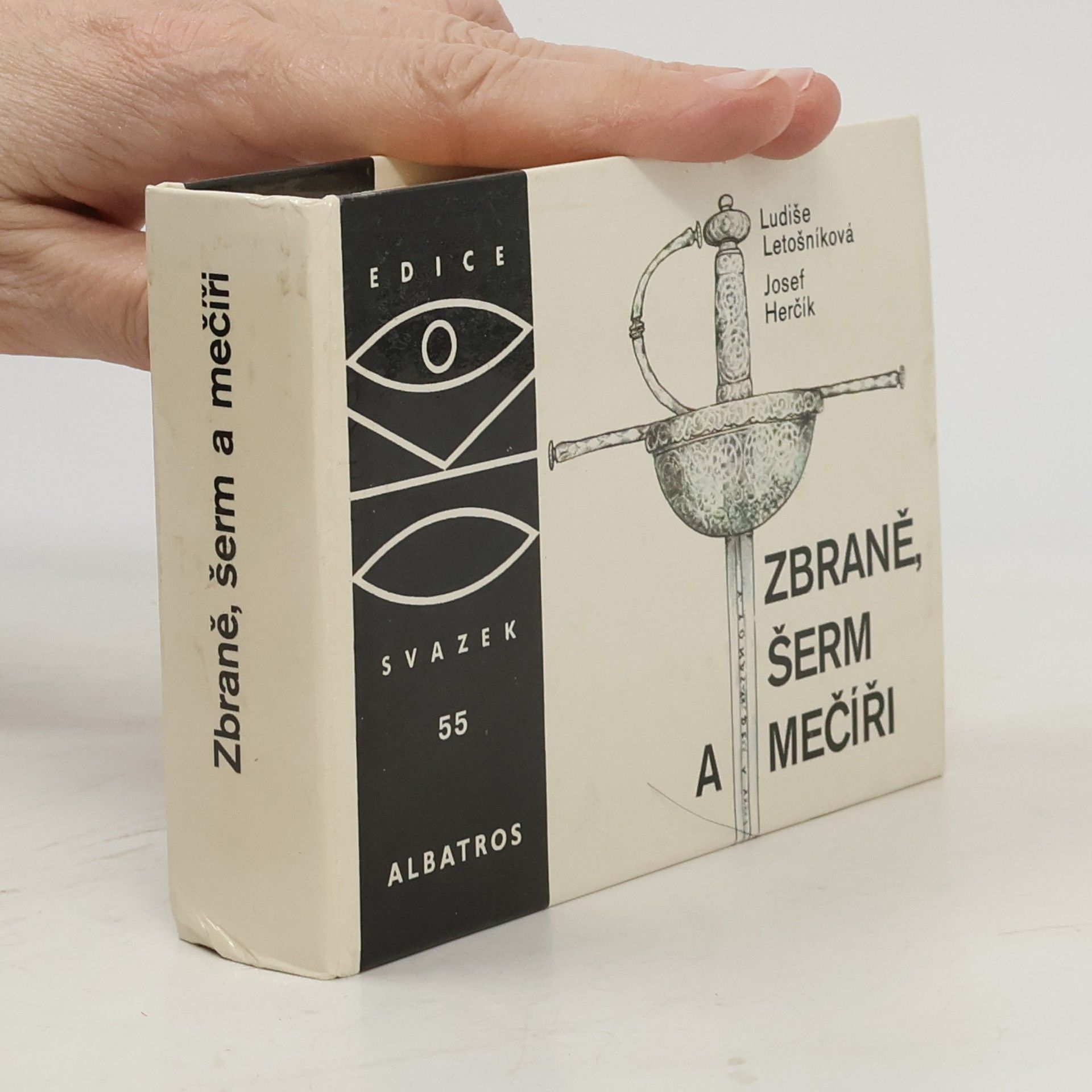 Josef Herčík Zbraně, šerm a mečíři