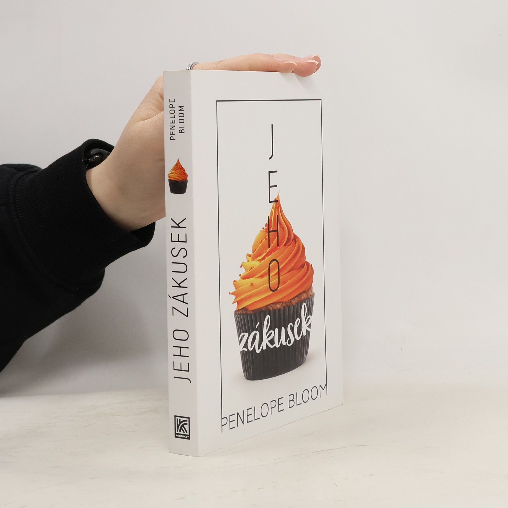 Penelope Bloom Jeho zákusek