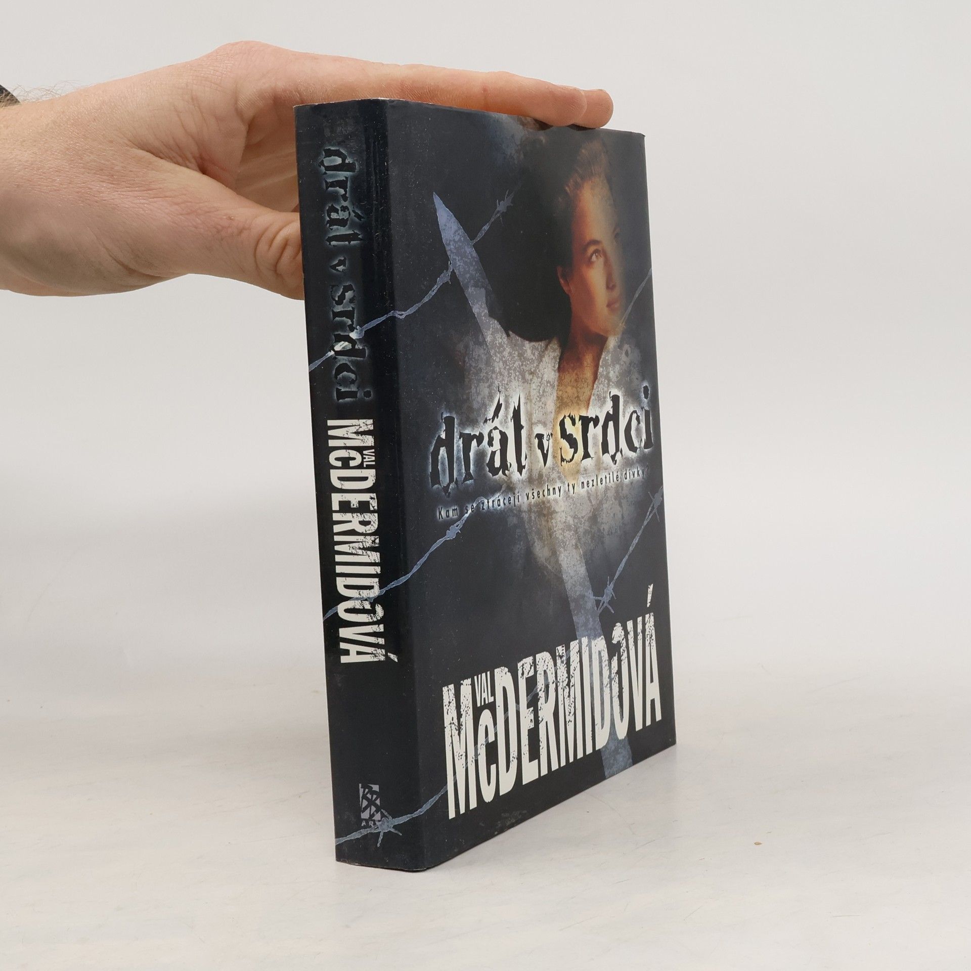 Val McDermid Drát v srdci