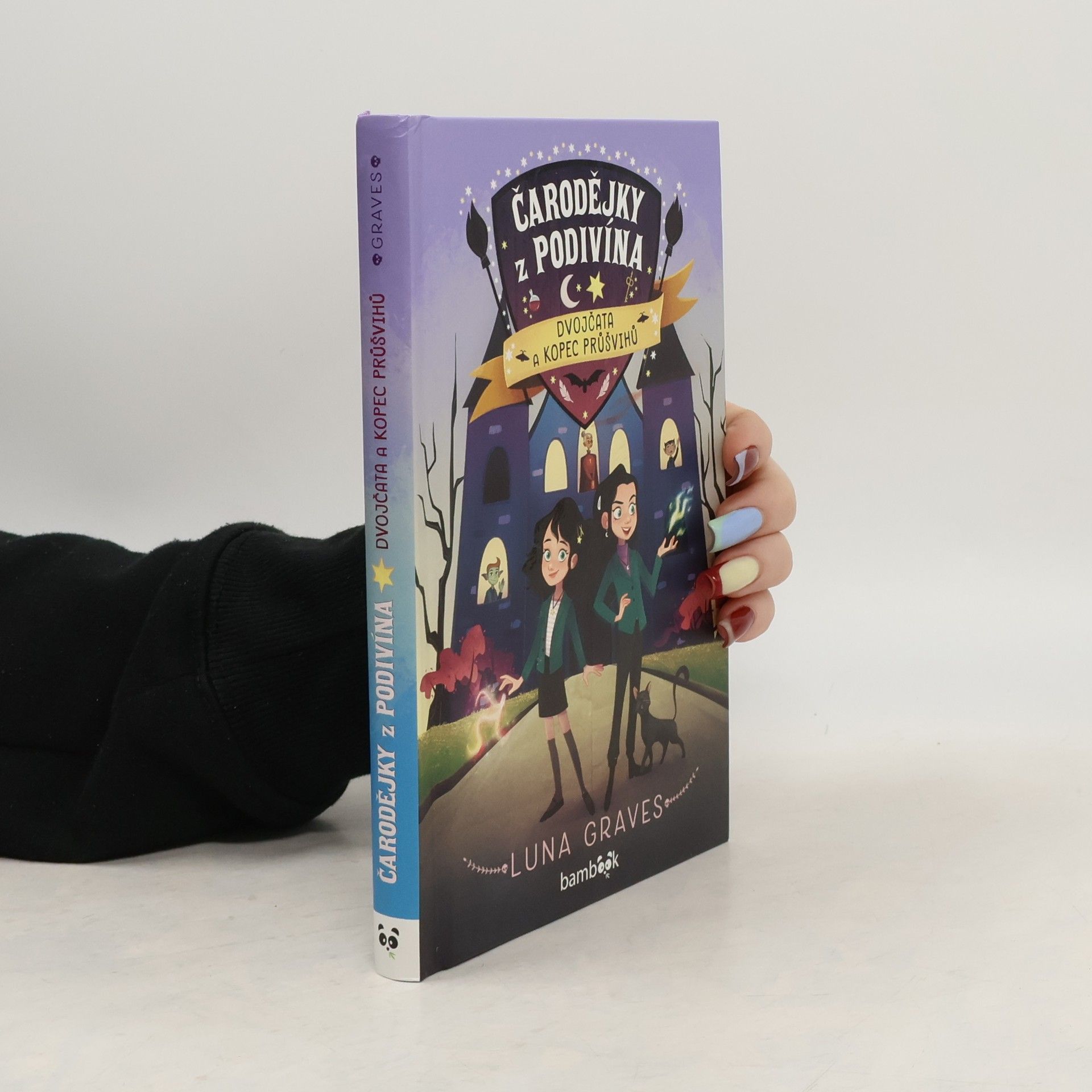 Luna Graves Čarodějky z Podivína - Dvojčata a kopec průšvihů