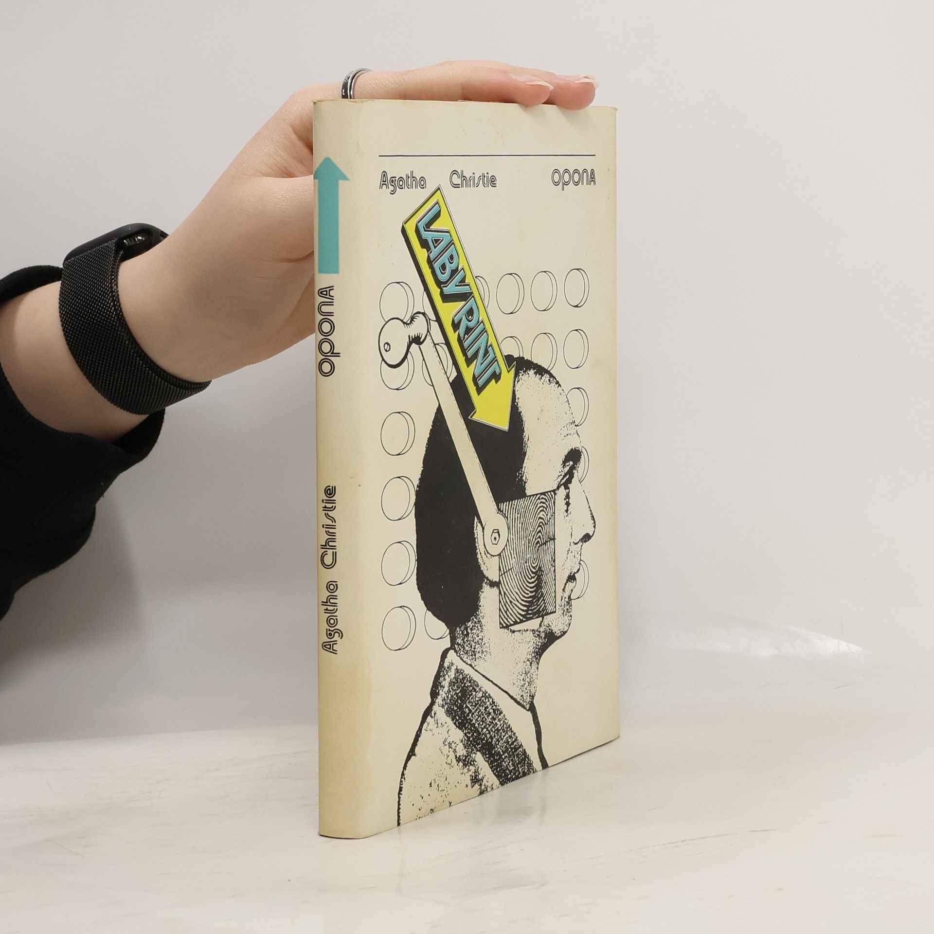 Agatha Christie Opona