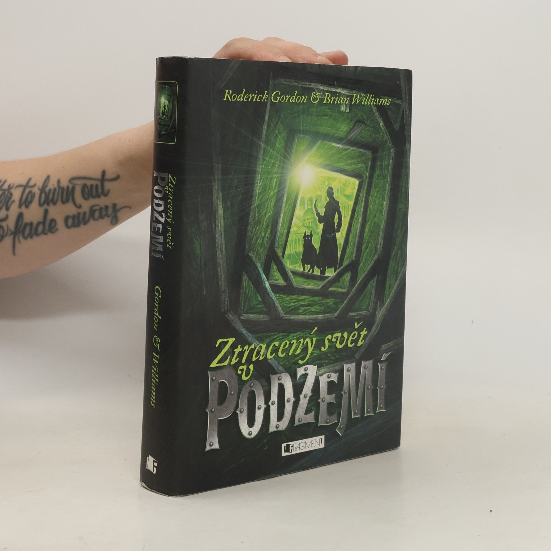 Roderick Gordon Ztracený svět v podzemí