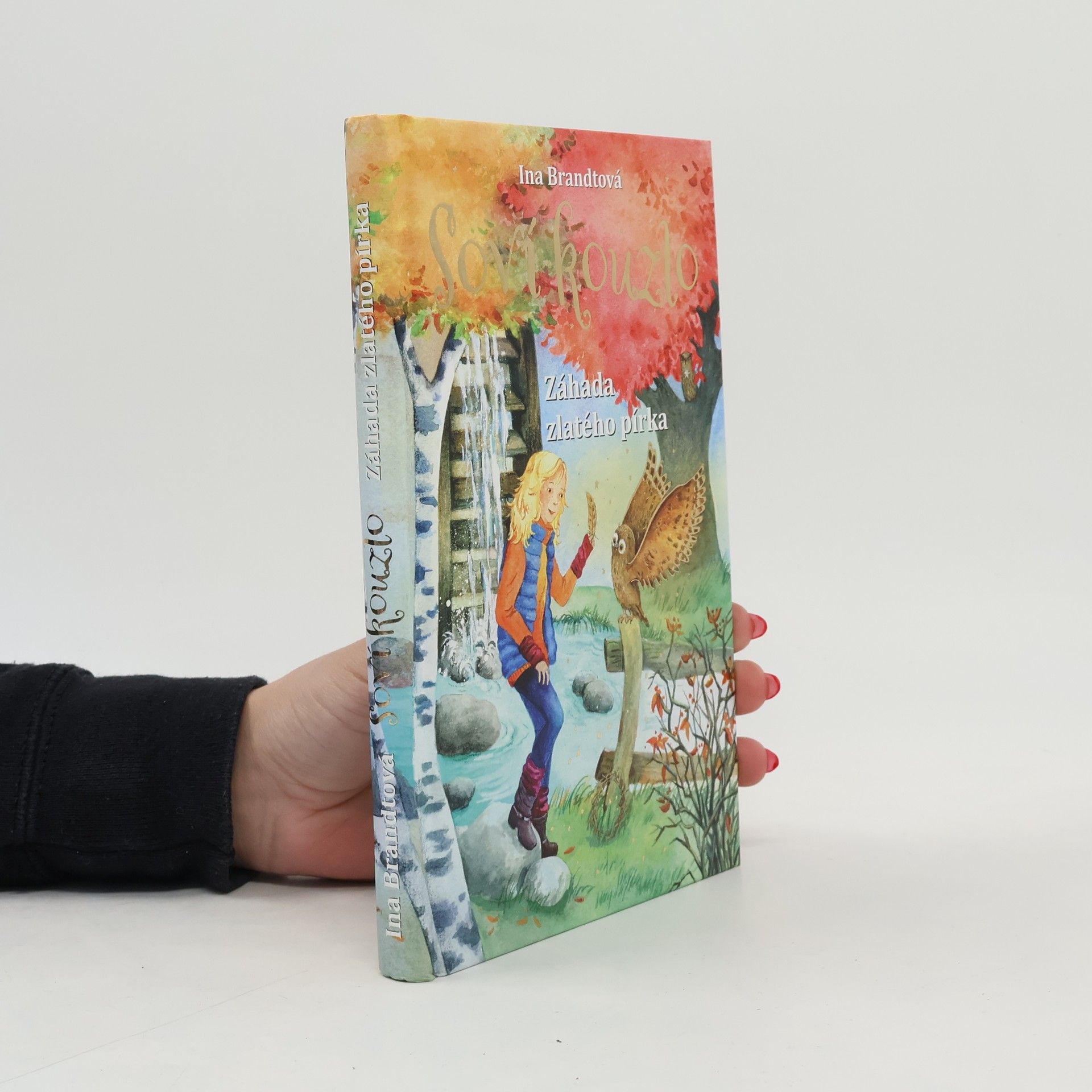 Soví kouzlo. Záhada zlatého pírka