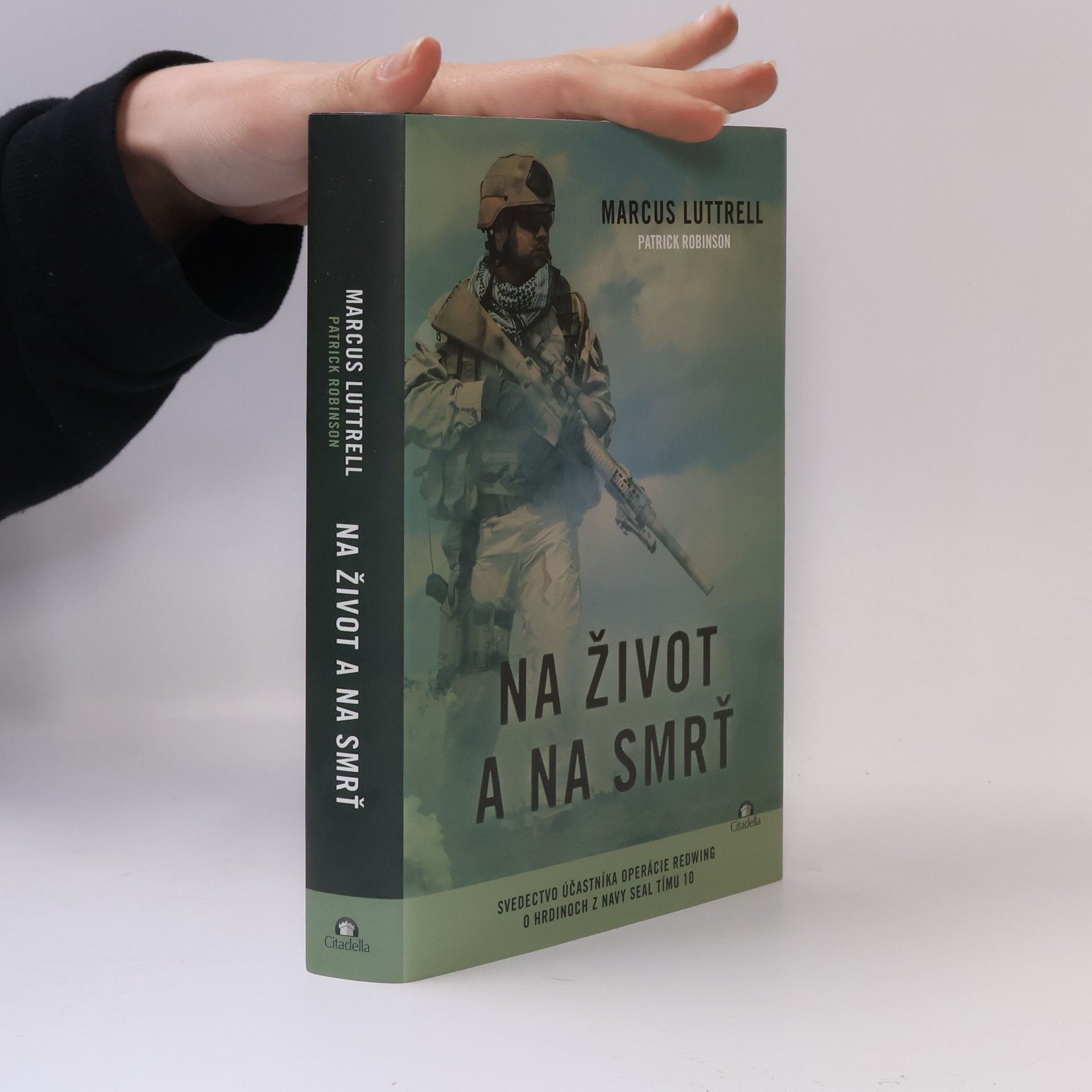 Marcus Luttrell Na život a na smrť