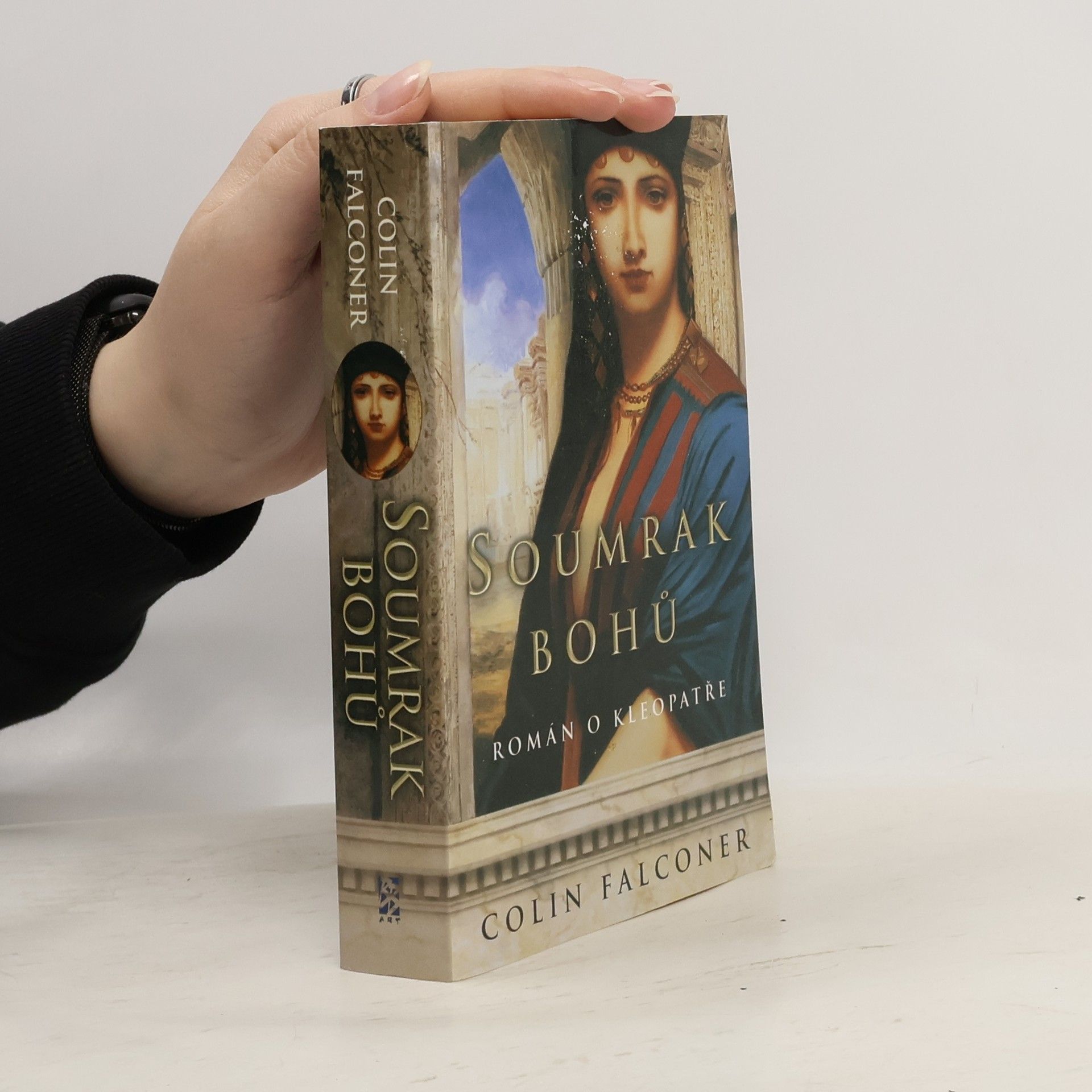 Colin Falconer Soumrak bohů : román o Kleopatře