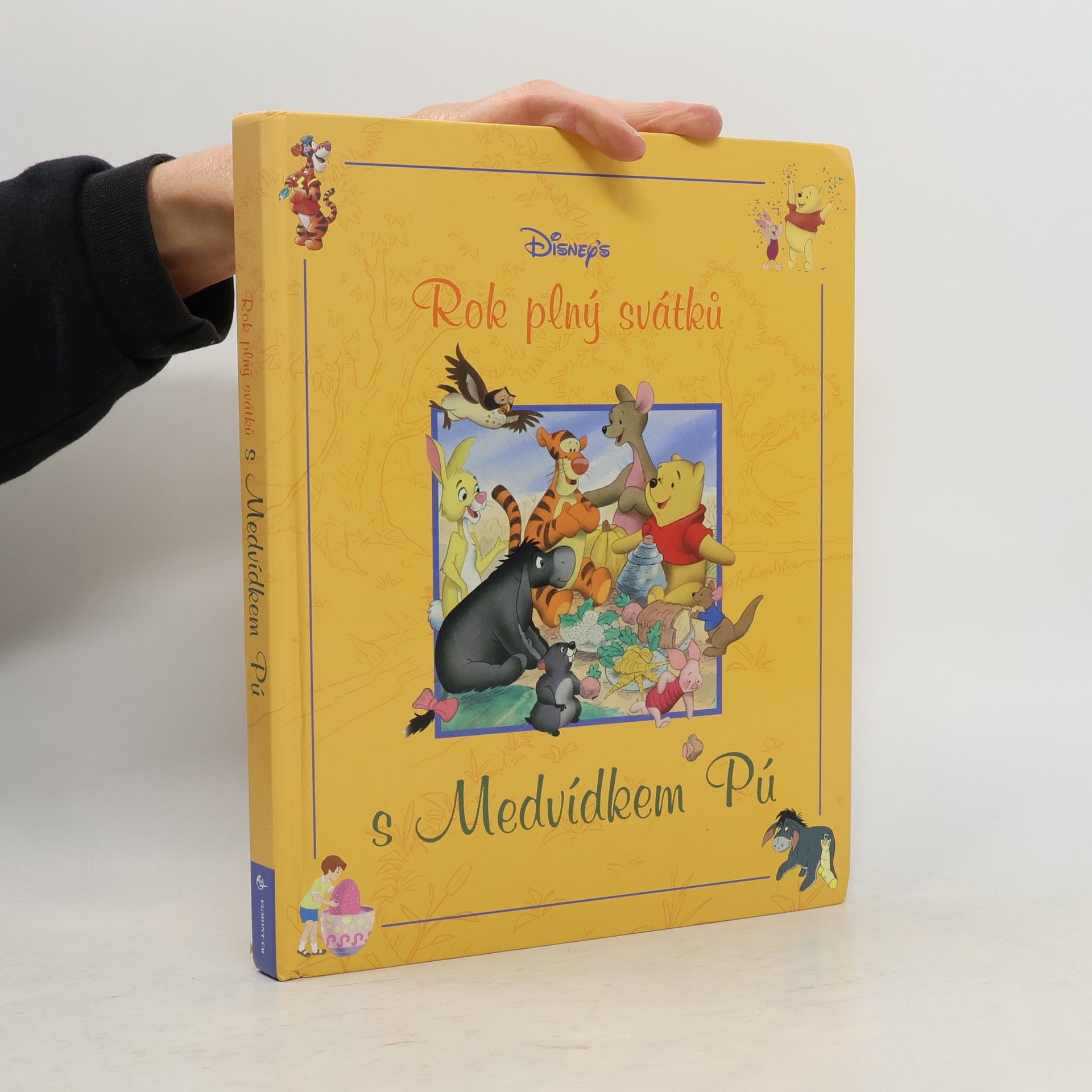 Rok plný svátků s Medvídkem Pú