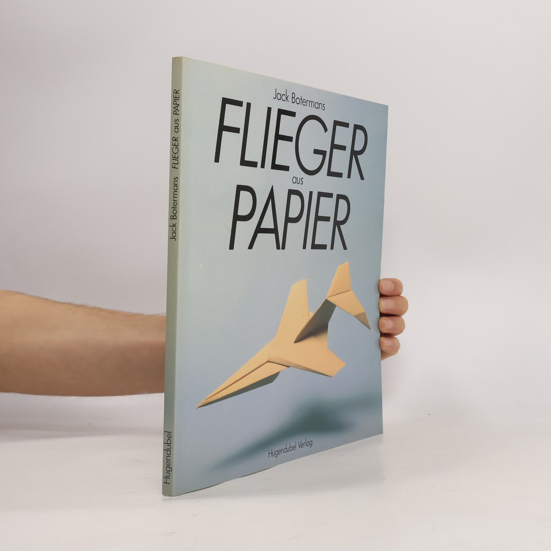 Jack Botermans Flieger aus Papier