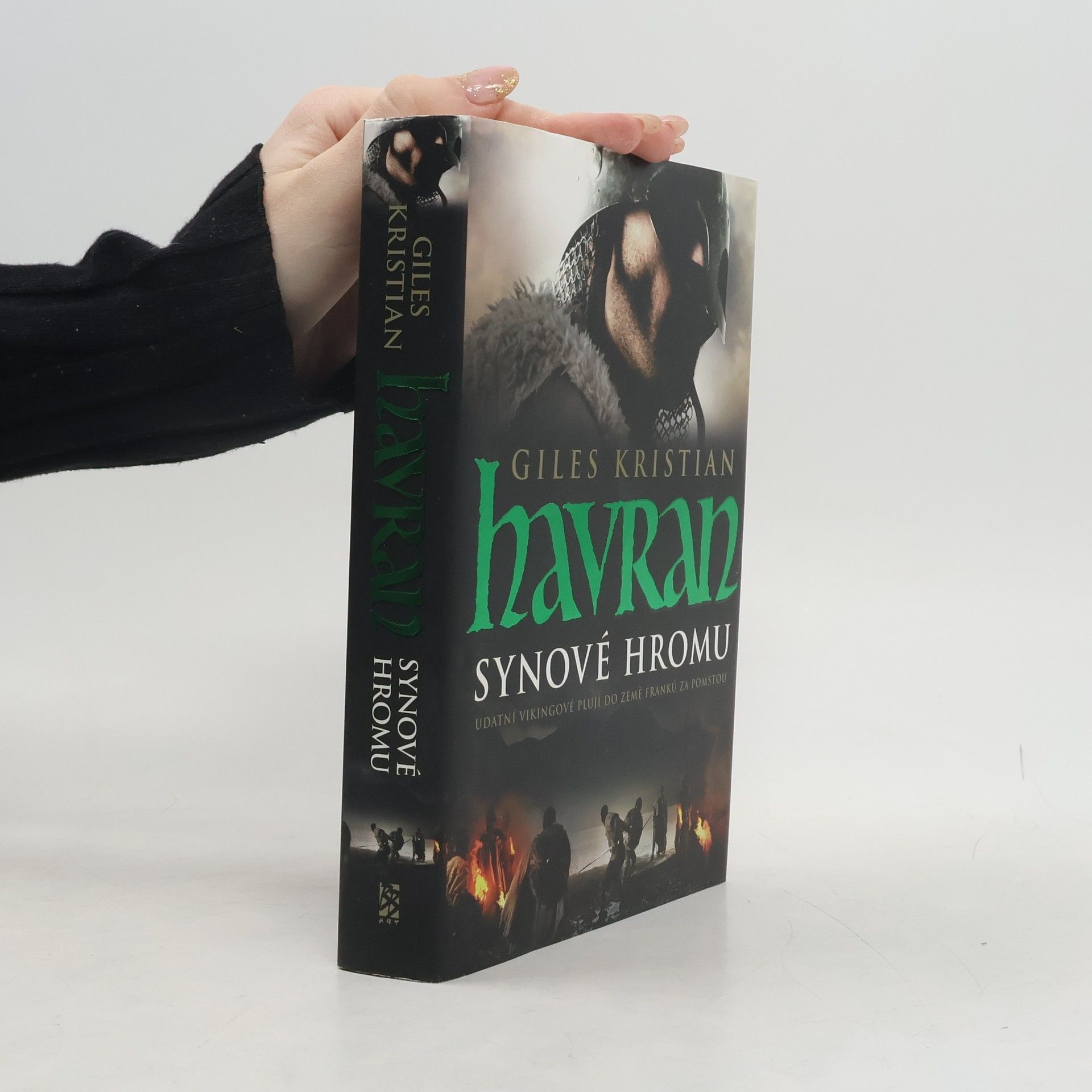 Giles Kristian Synové hromu