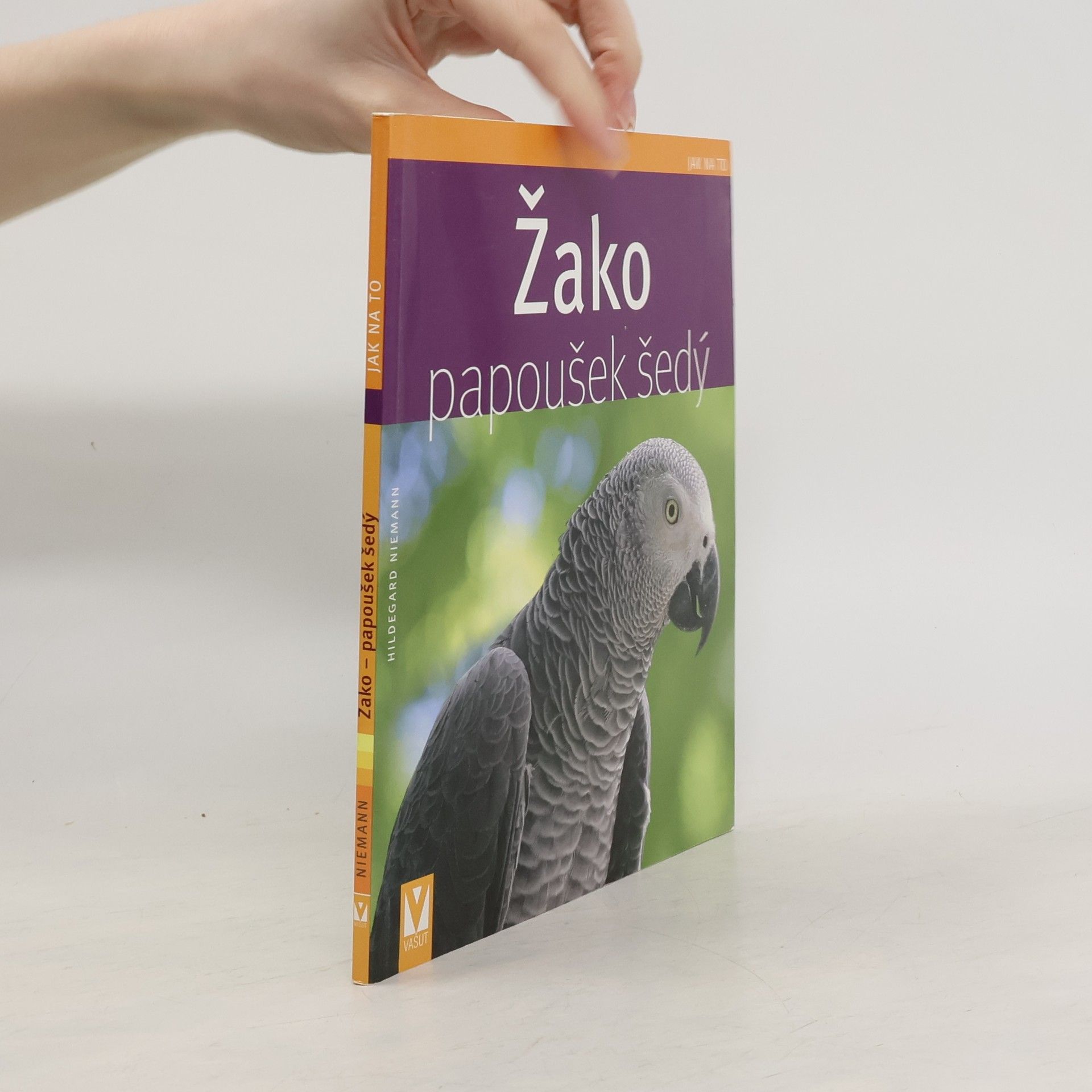 Hildegard Niemann Žako papoušek šedý