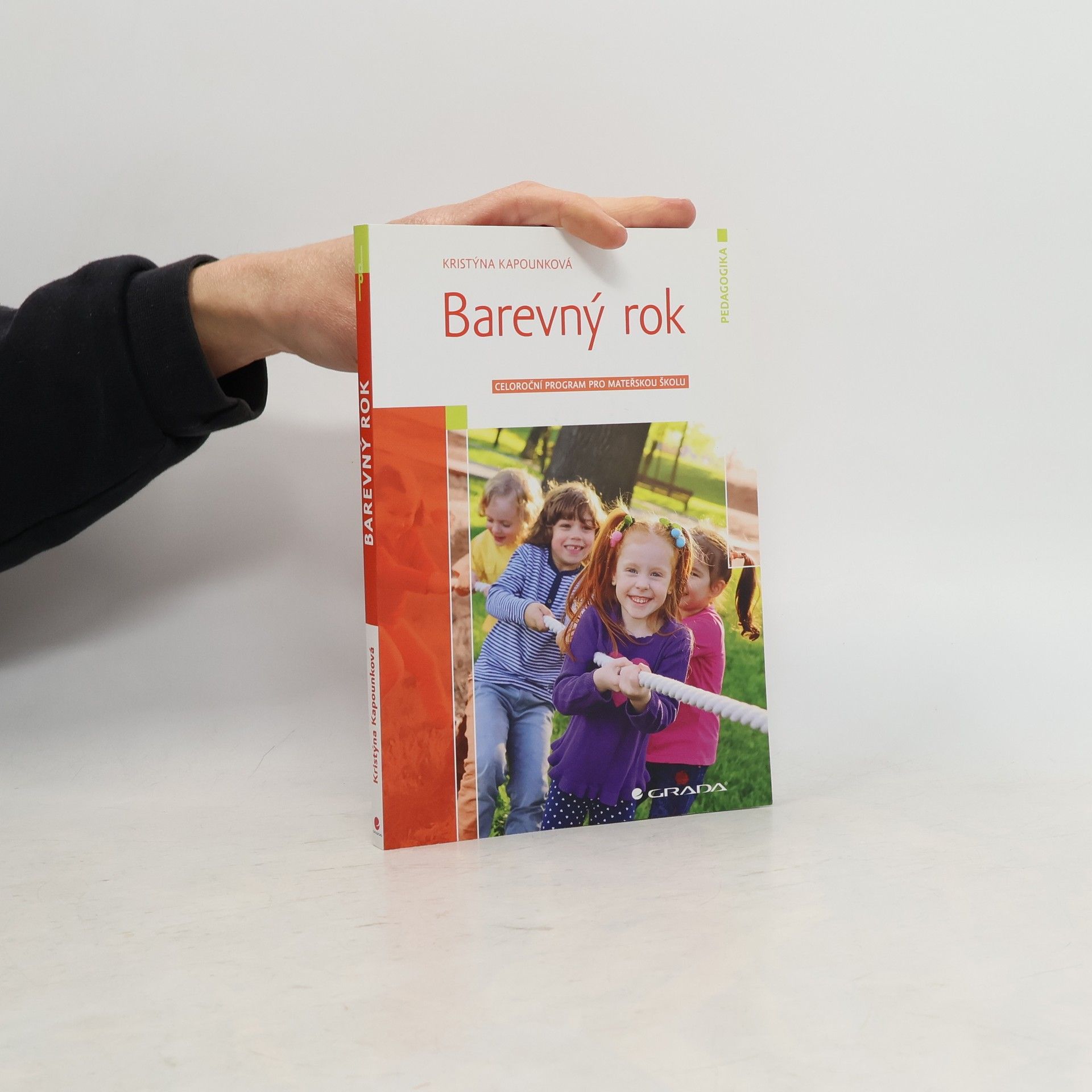 Kristýna Kapounková Barevný rok : celoroční program pro mateřskou školu