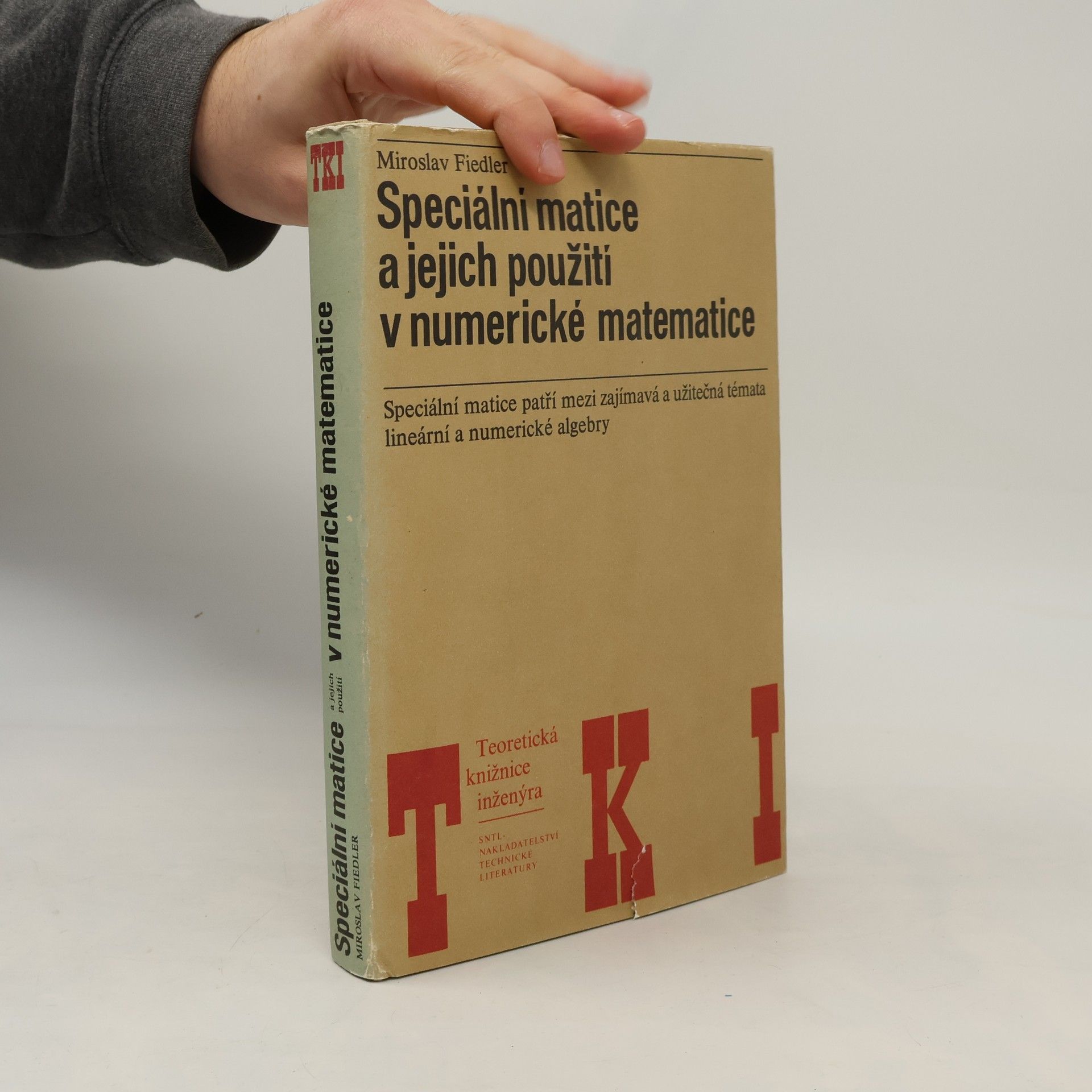 Speciální matice a jejich použití v numerické matematice