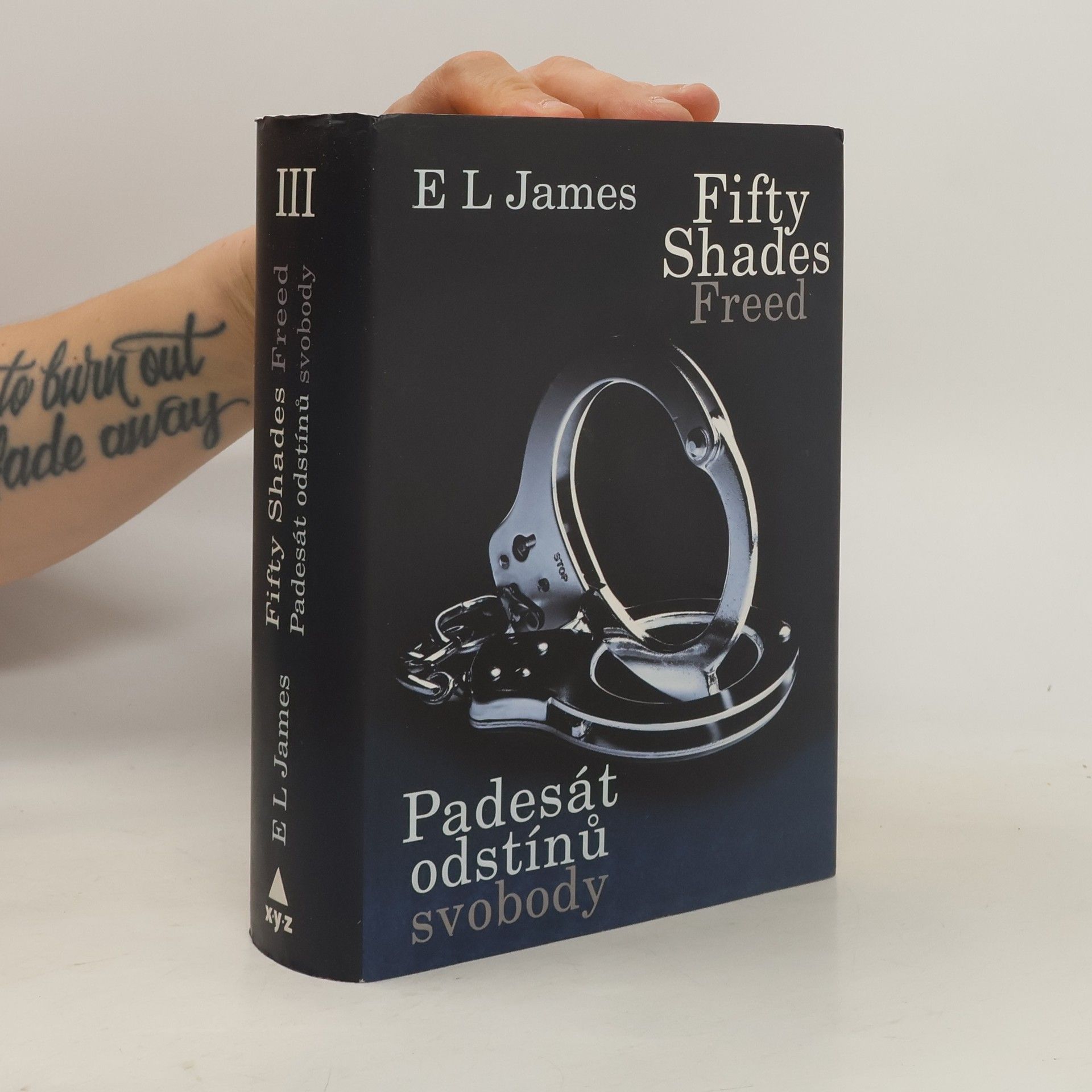 E. L. James Padesát odstínů svobody