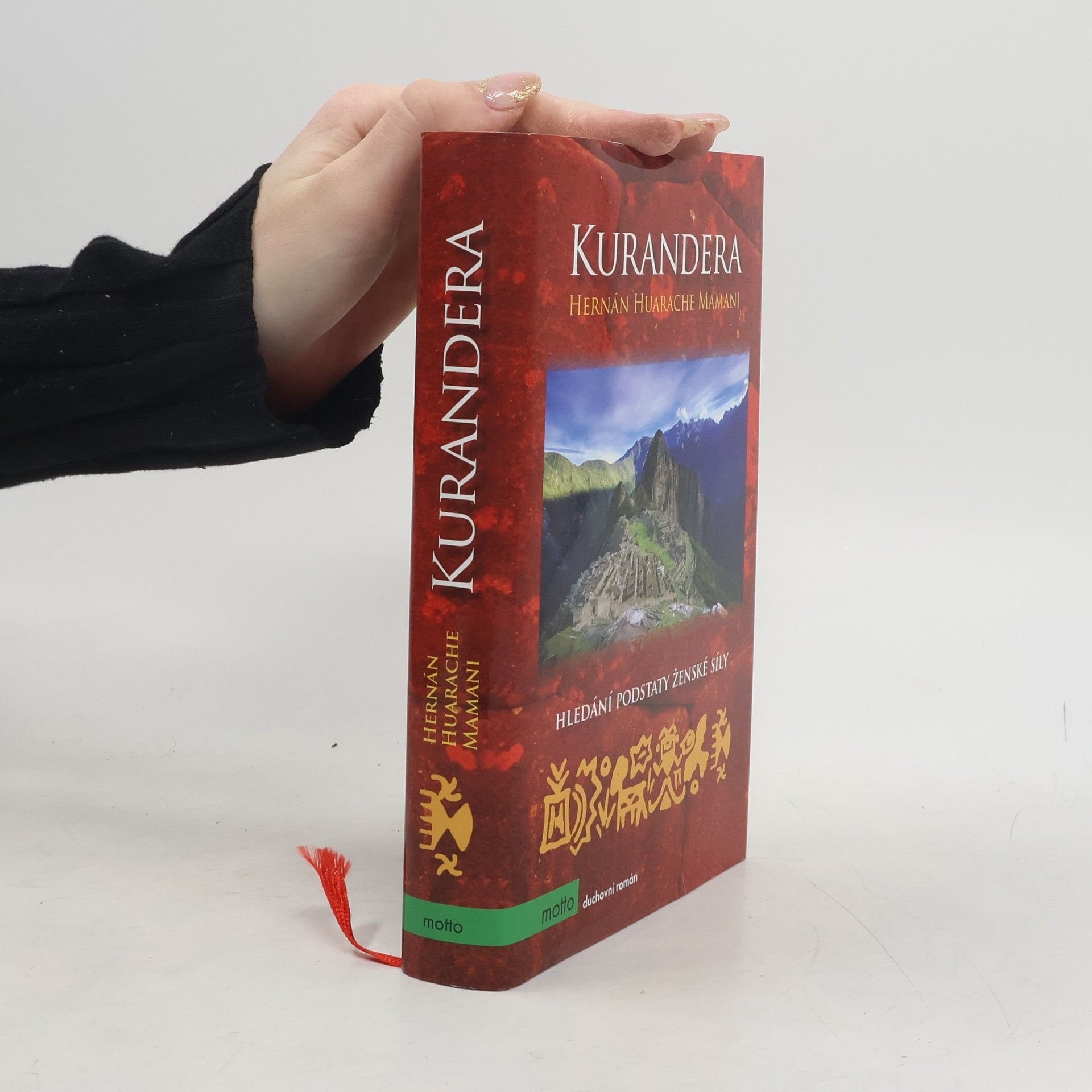 Hernán Huarache Mamani Kurandera. Hledání podstaty ženské síly
